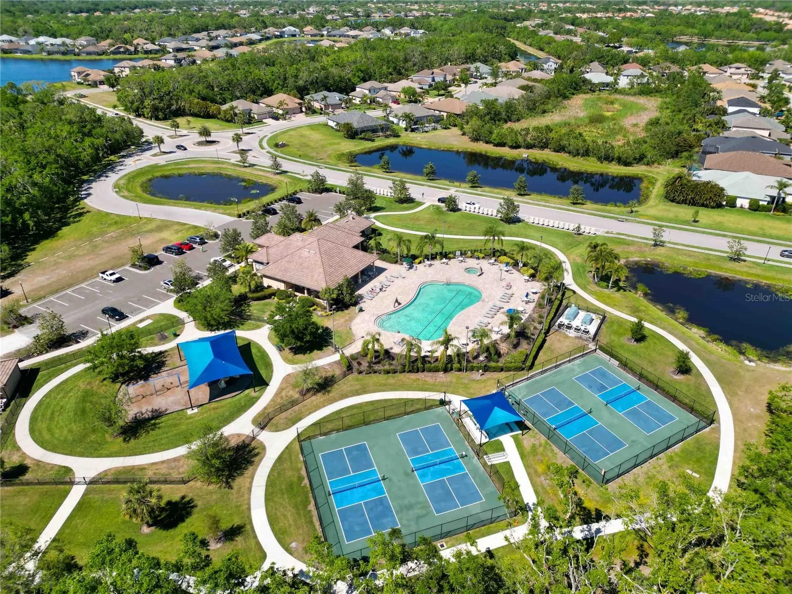 13136 PEREGRIN CIR