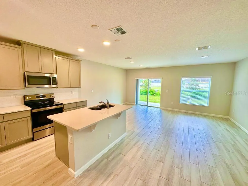 2834 NARCOOSSEE COMMONS WAY