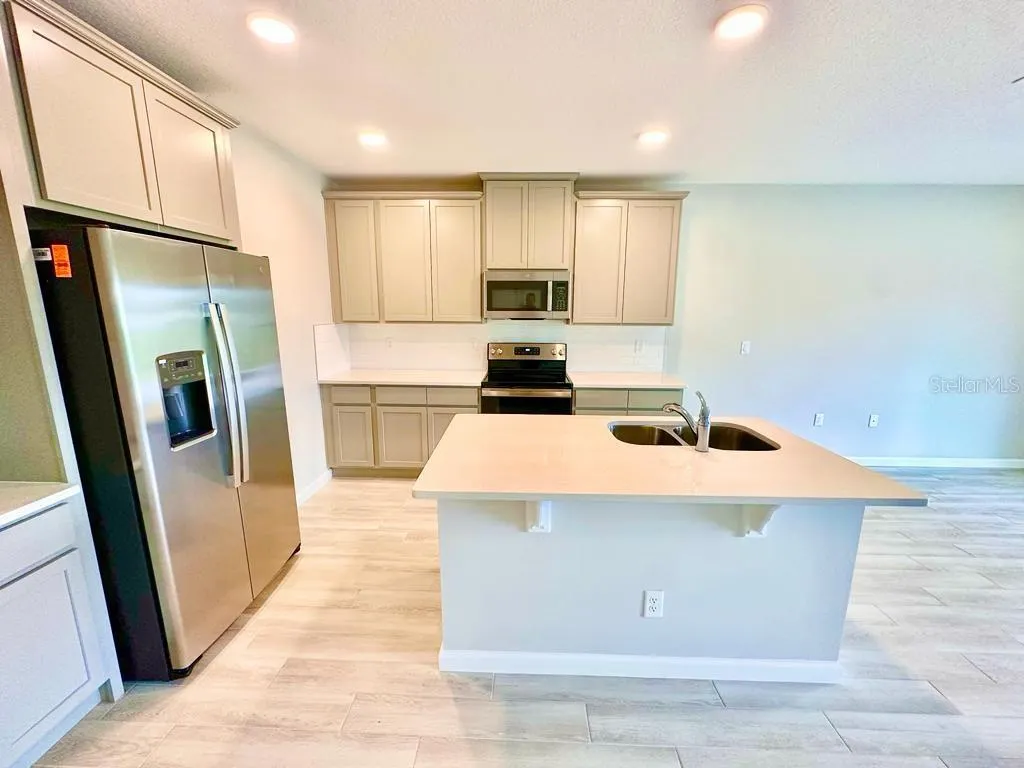 2834 NARCOOSSEE COMMONS WAY