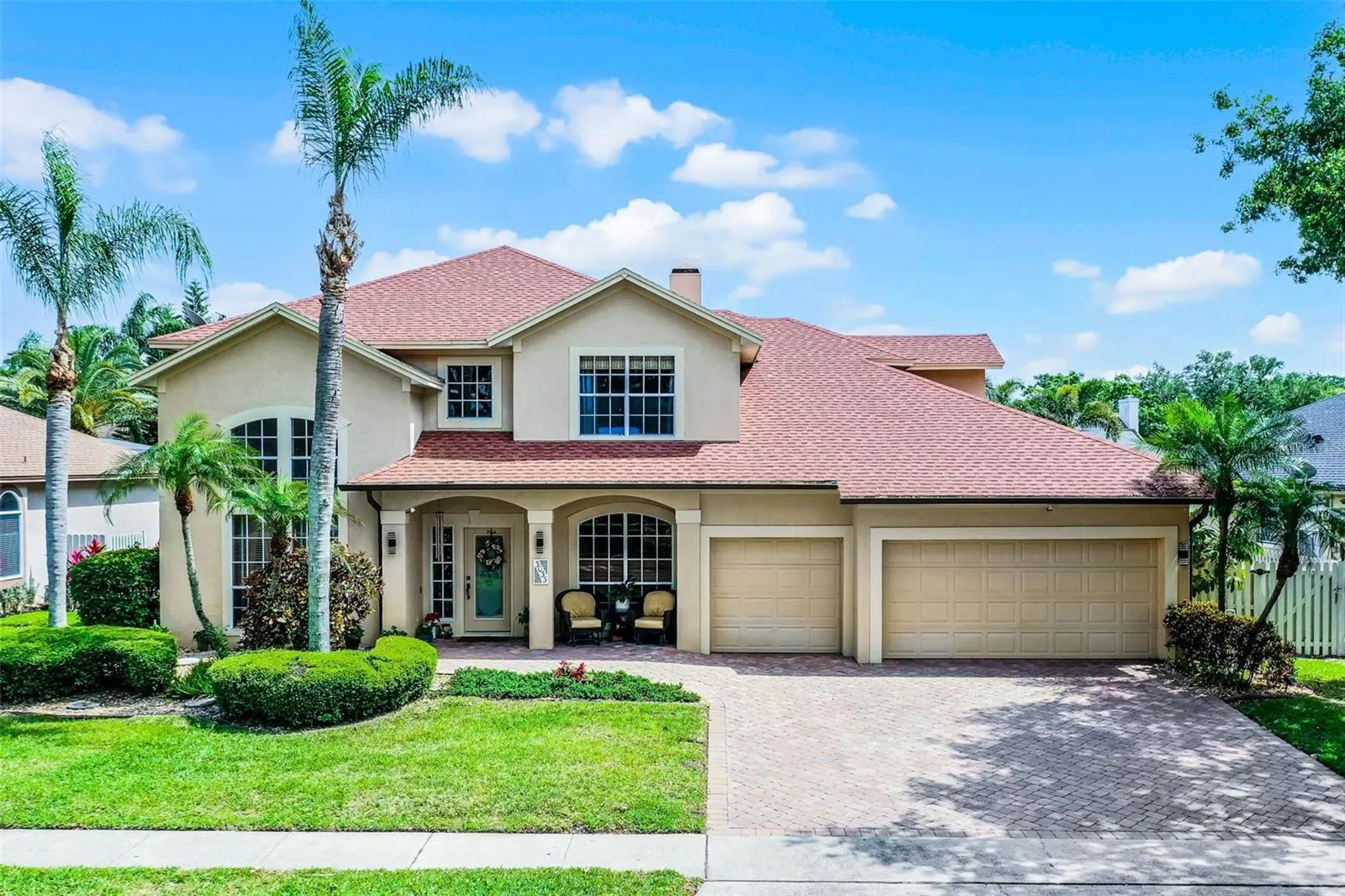 3033 ZAHARIAS DR
