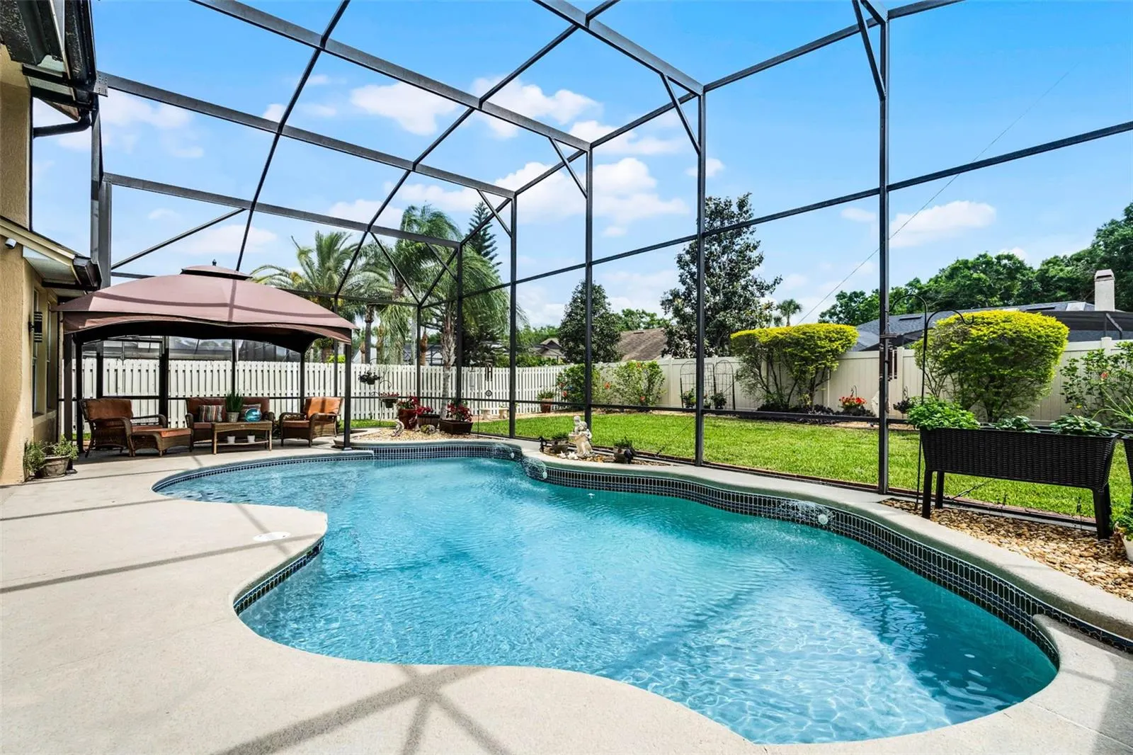 3033 ZAHARIAS DR