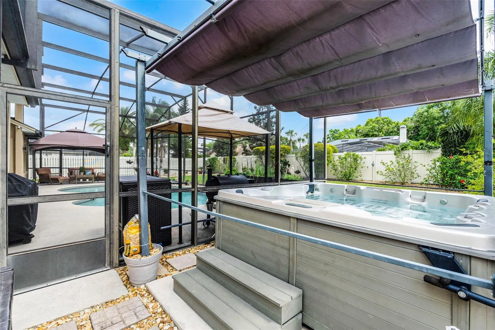 3033 ZAHARIAS DR