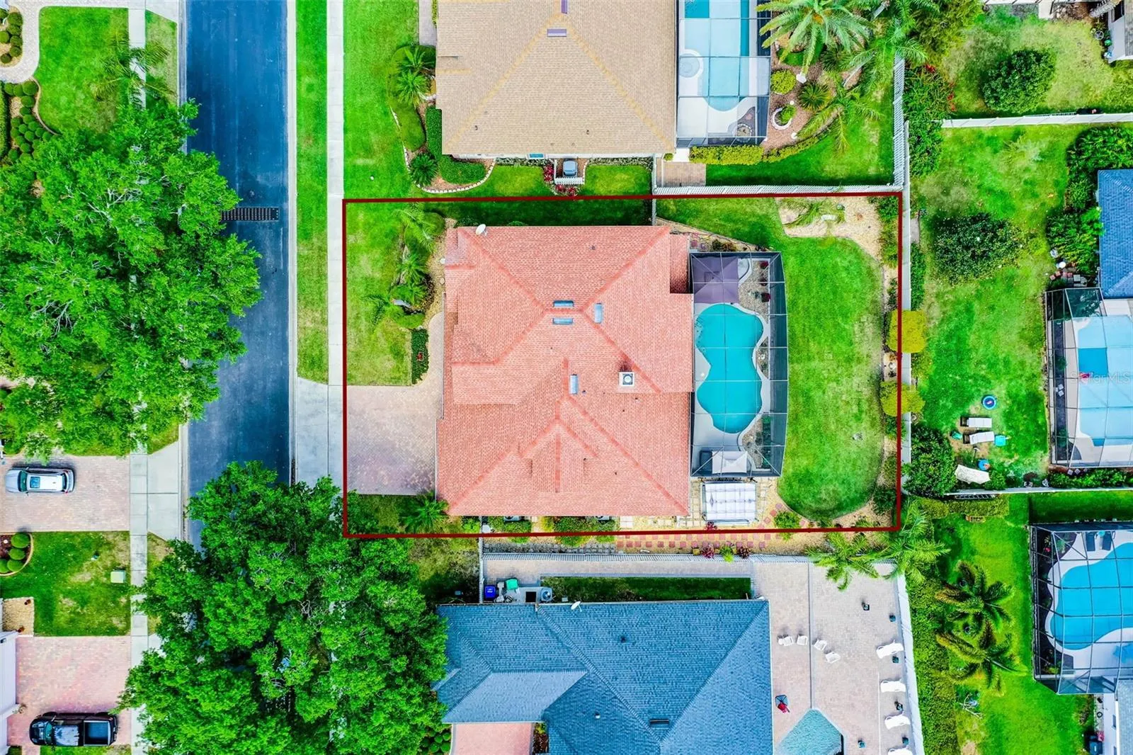 3033 ZAHARIAS DR