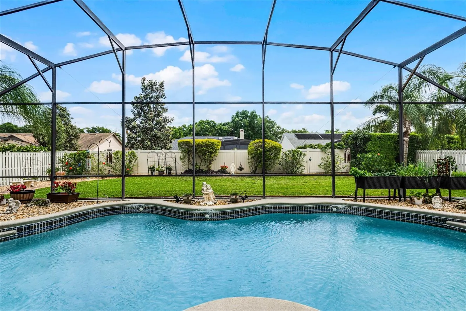 3033 ZAHARIAS DR