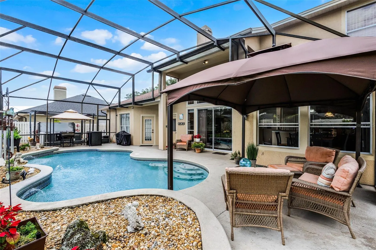 3033 ZAHARIAS DR