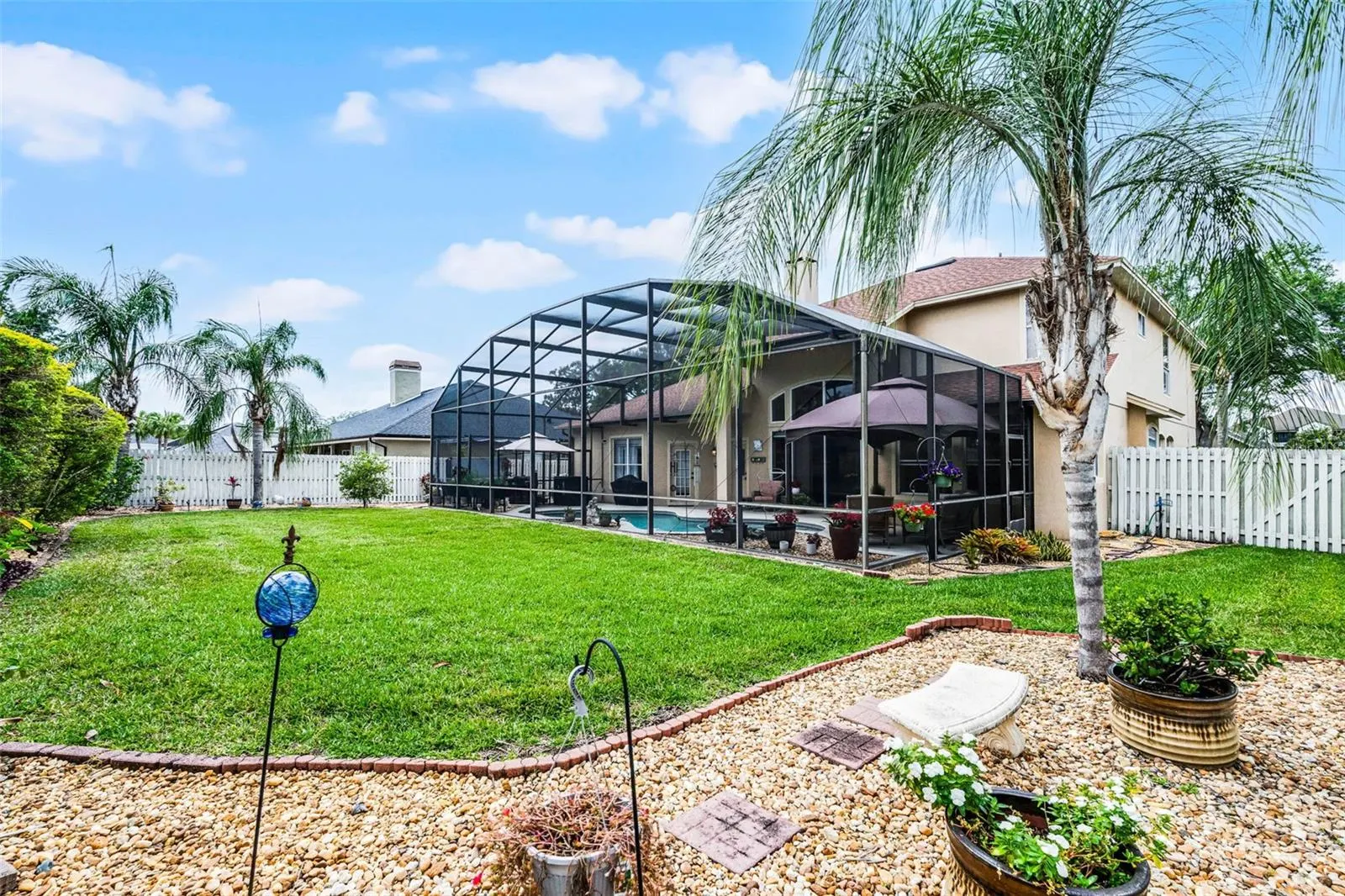 3033 ZAHARIAS DR