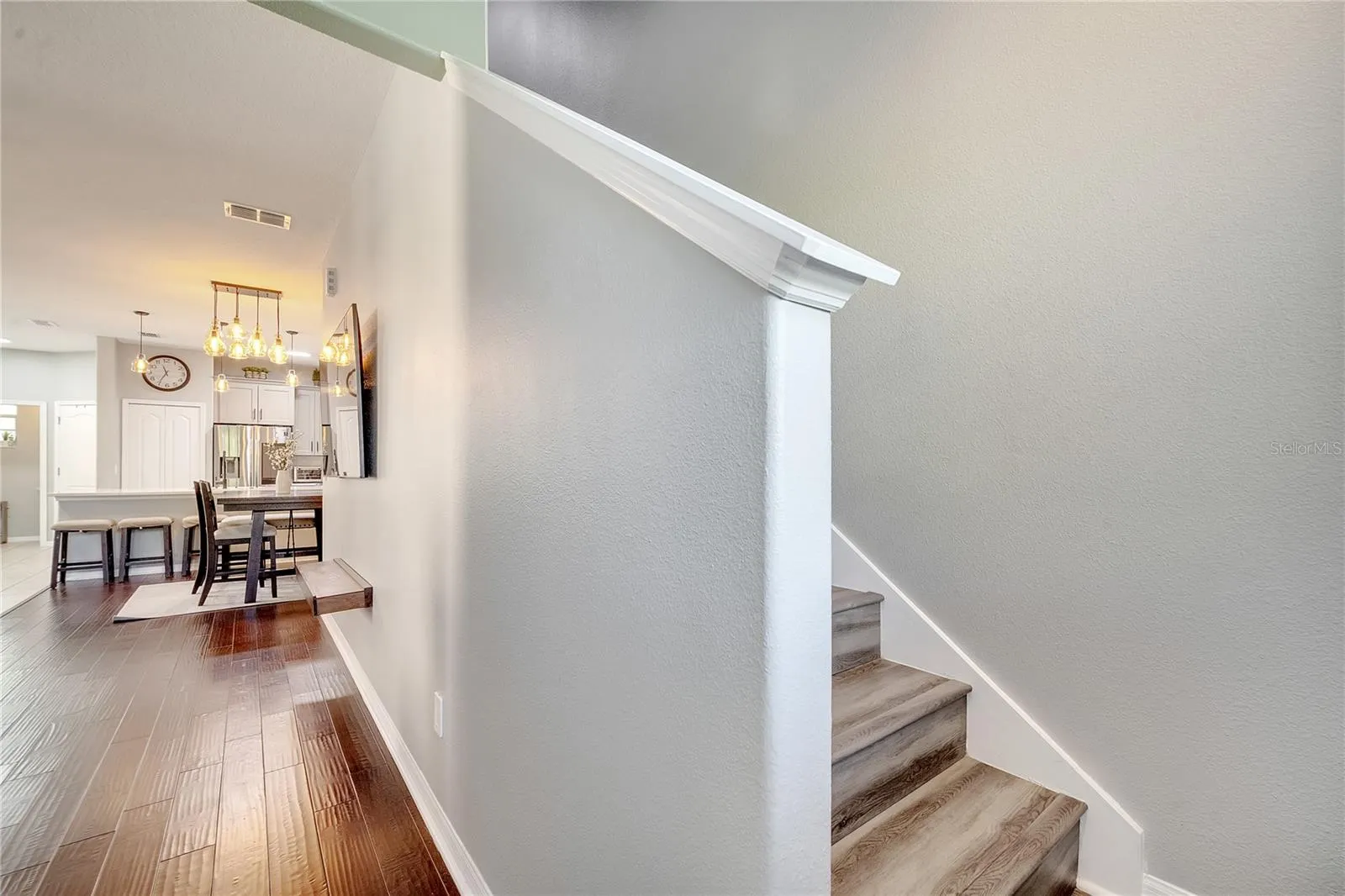 3166 RODRICK CIR
