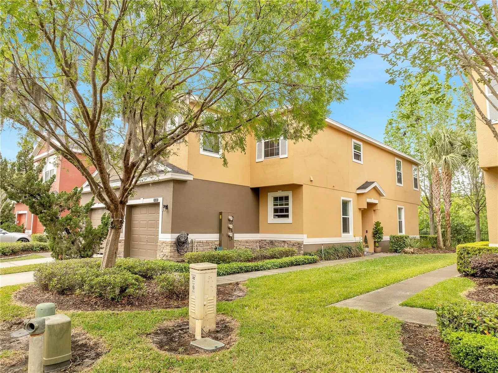 3166 RODRICK CIR