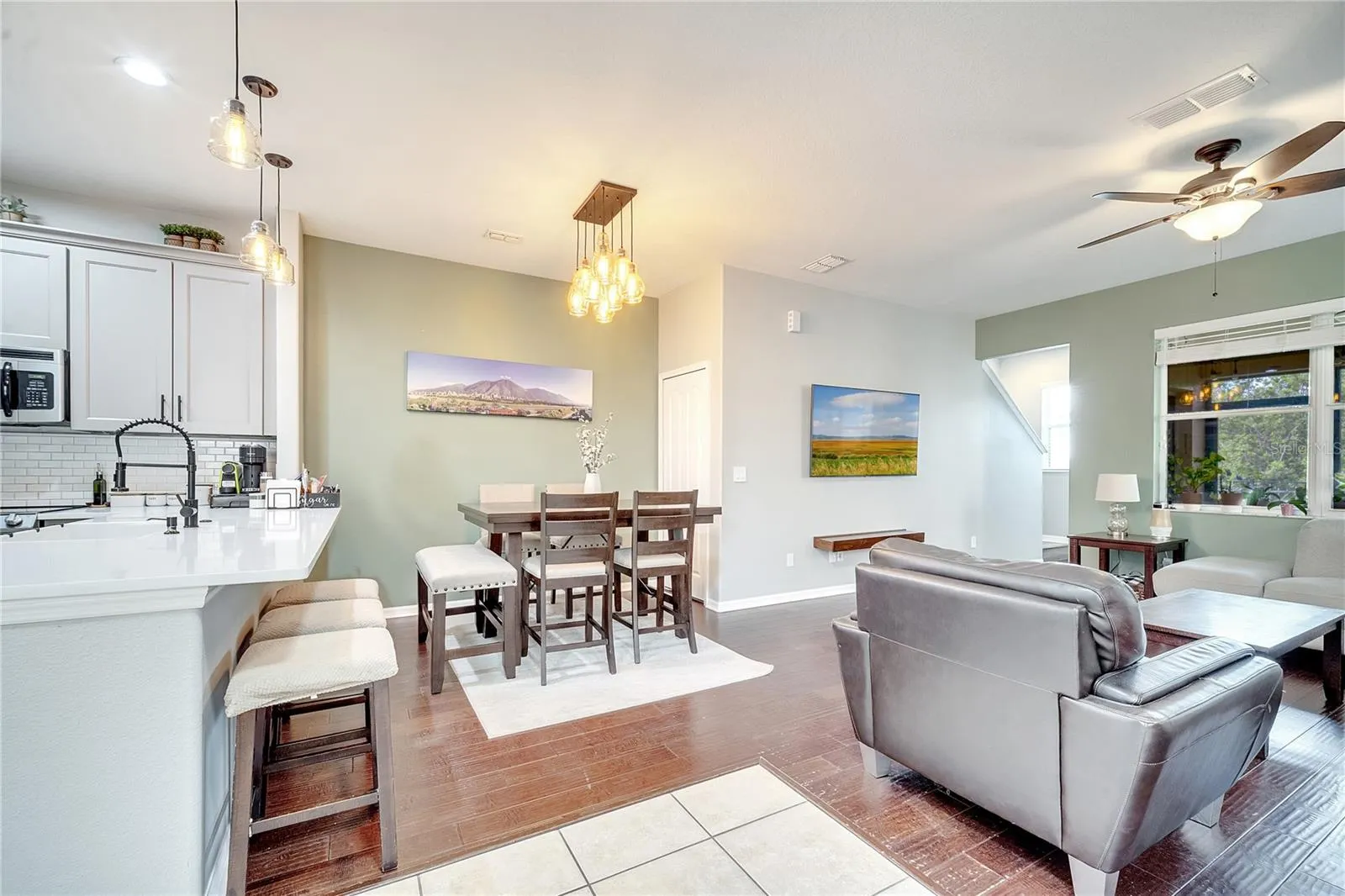 3166 RODRICK CIR