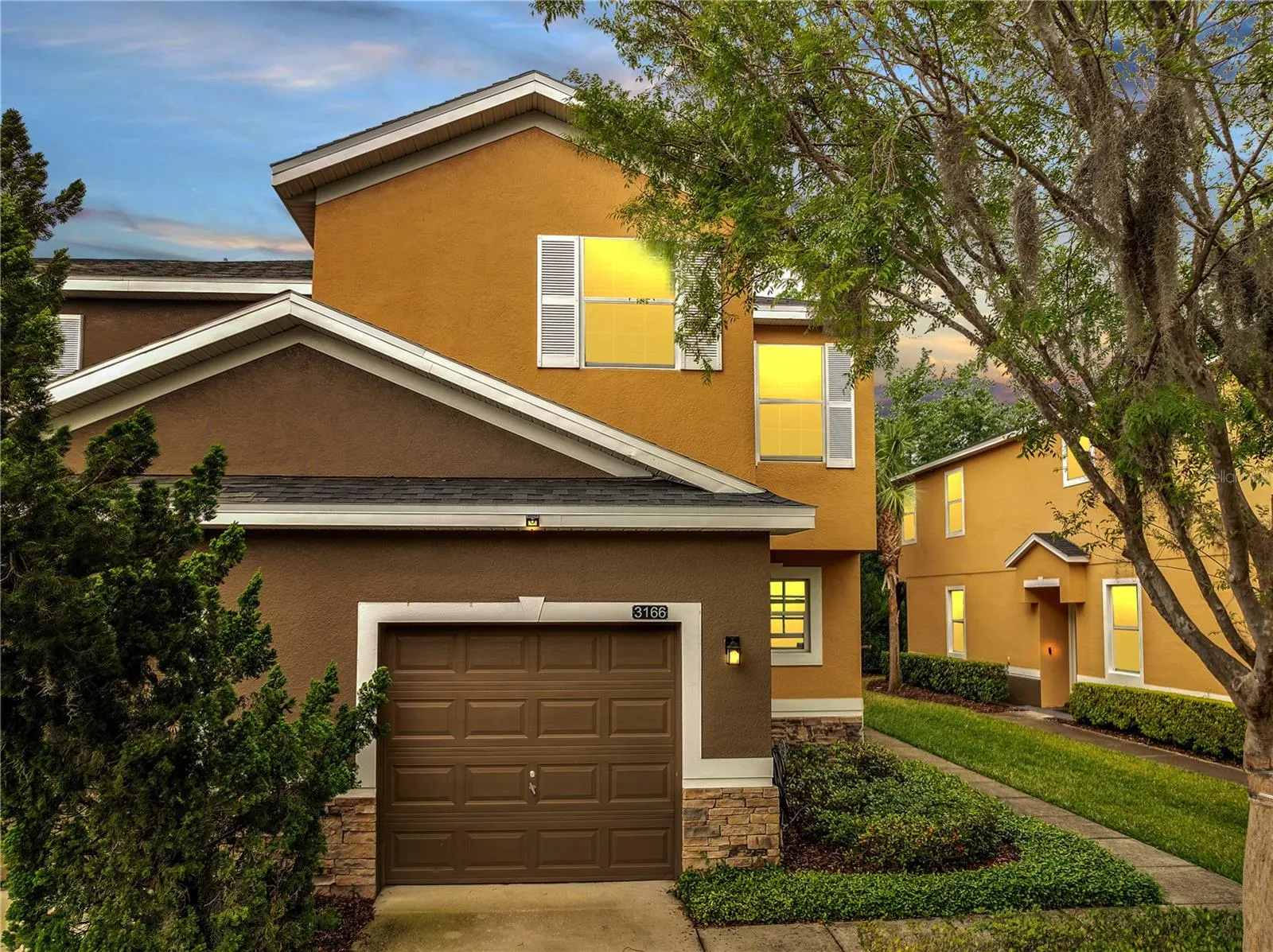 3166 RODRICK CIR