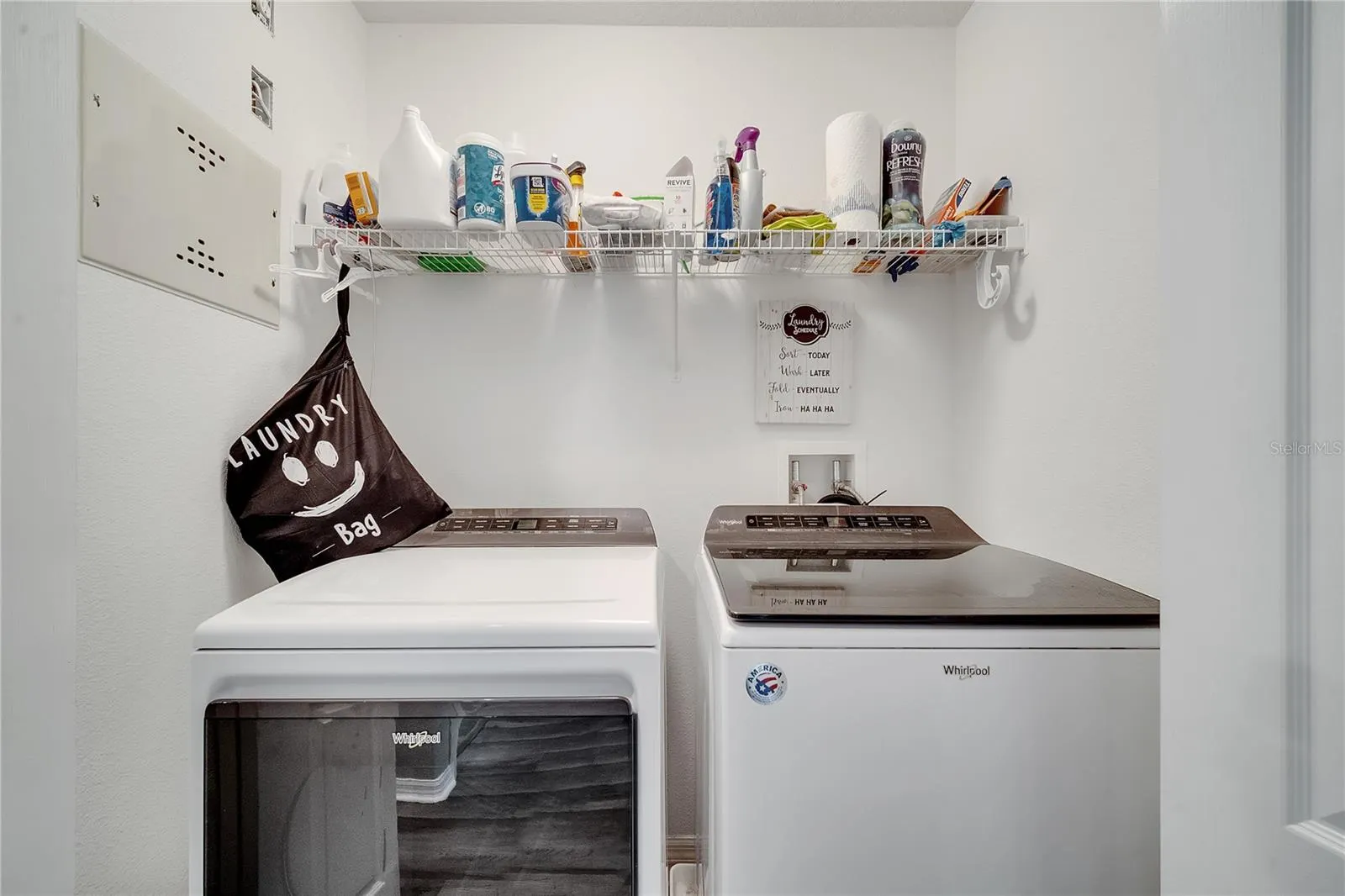3166 RODRICK CIR