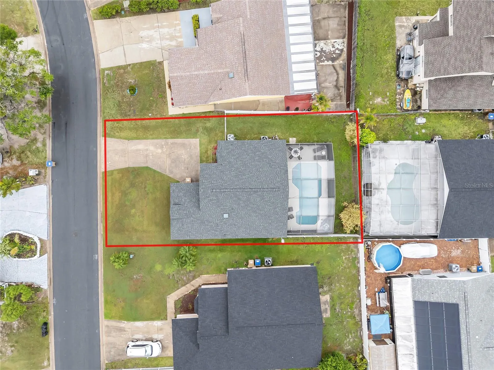 208 APPLEWOOD CT