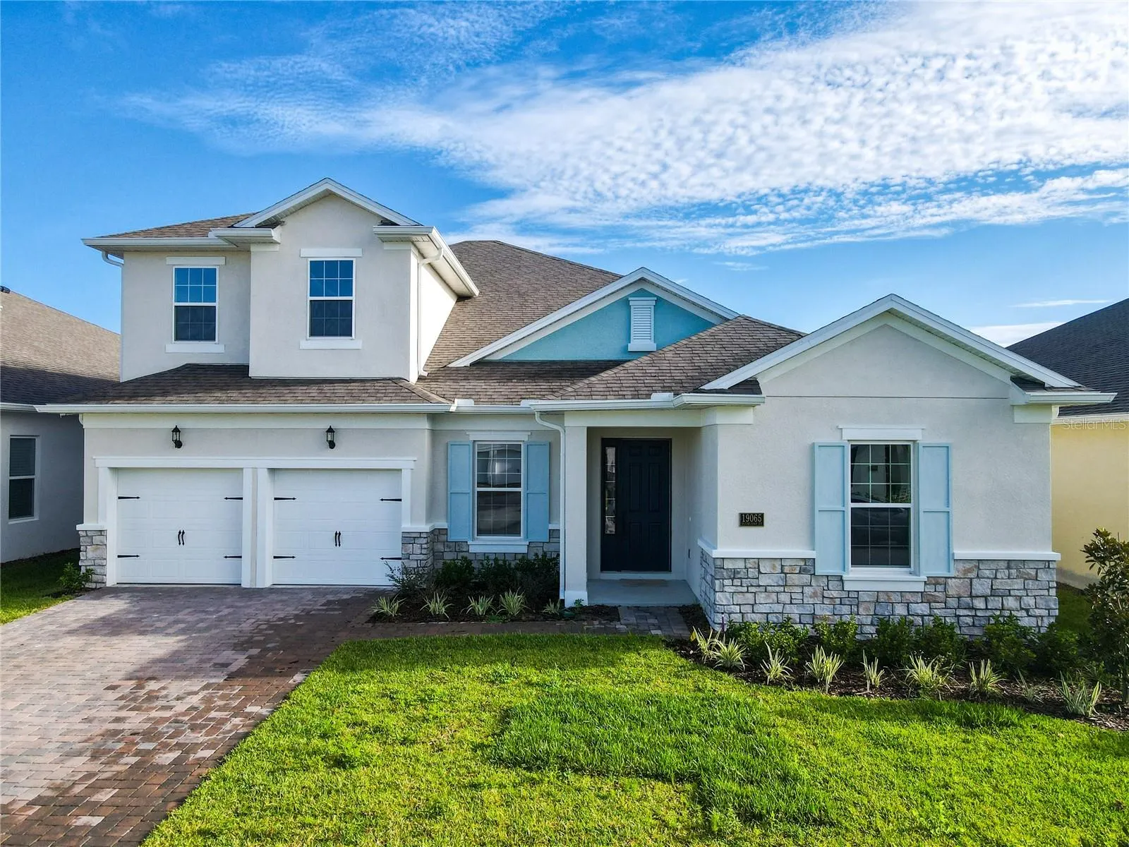 19065 BLUELEAF ST