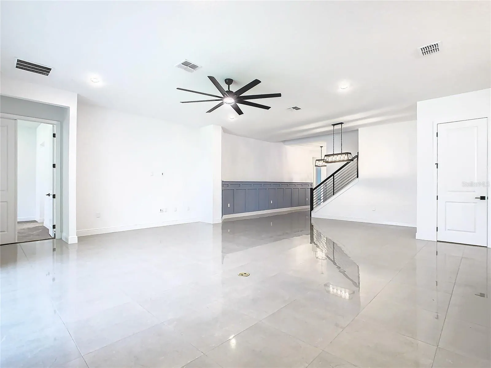 19065 BLUELEAF ST