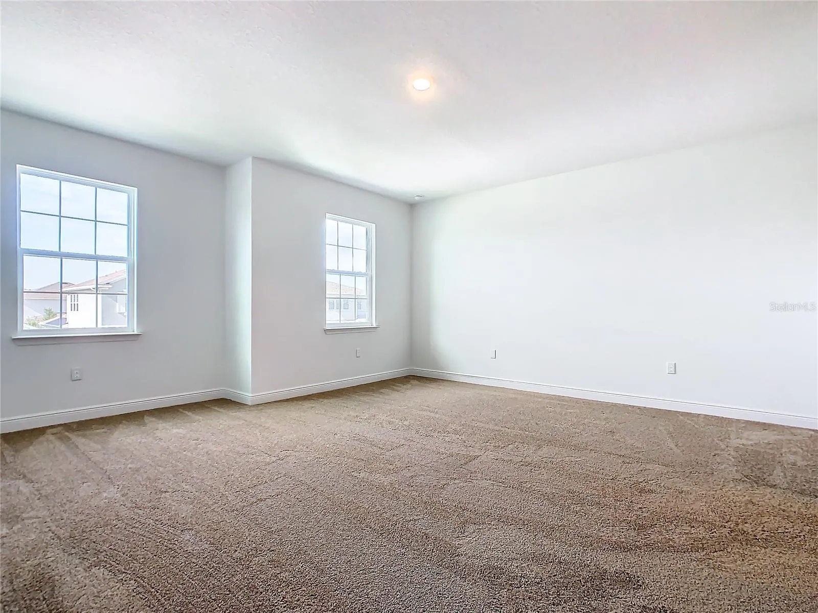 19065 BLUELEAF ST