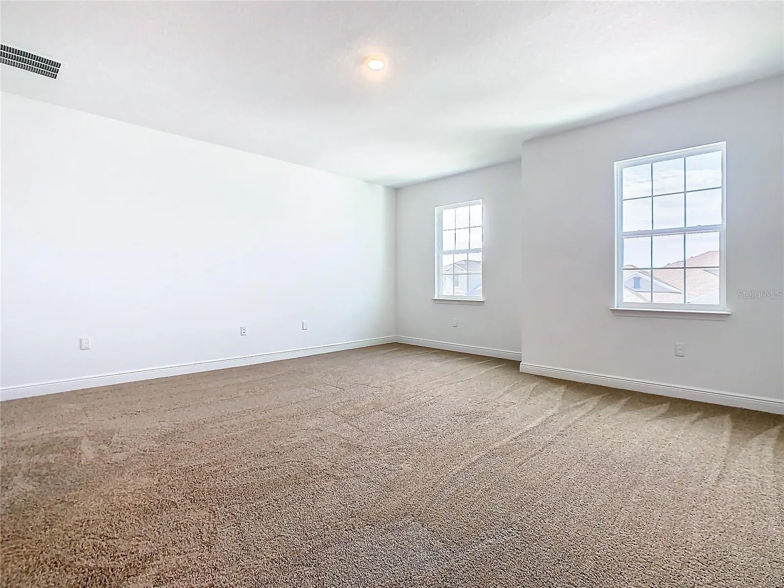 19065 BLUELEAF ST