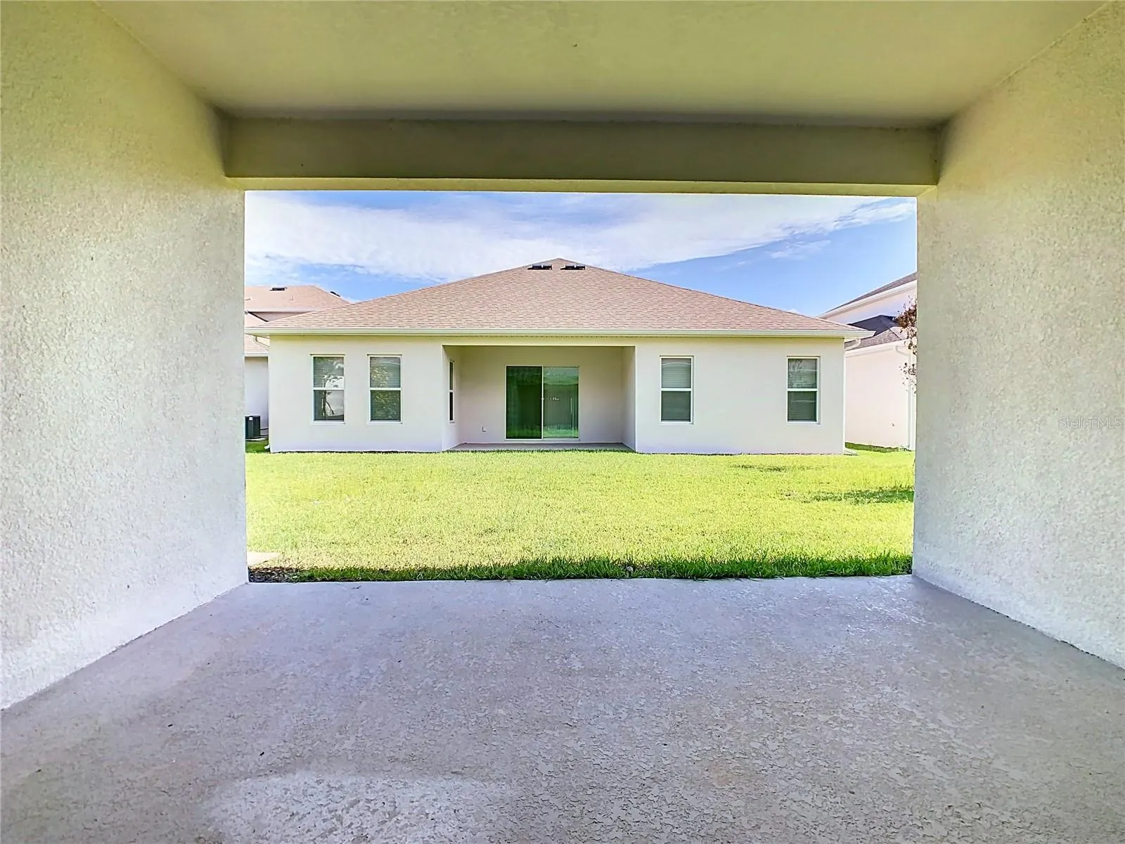 19065 BLUELEAF ST