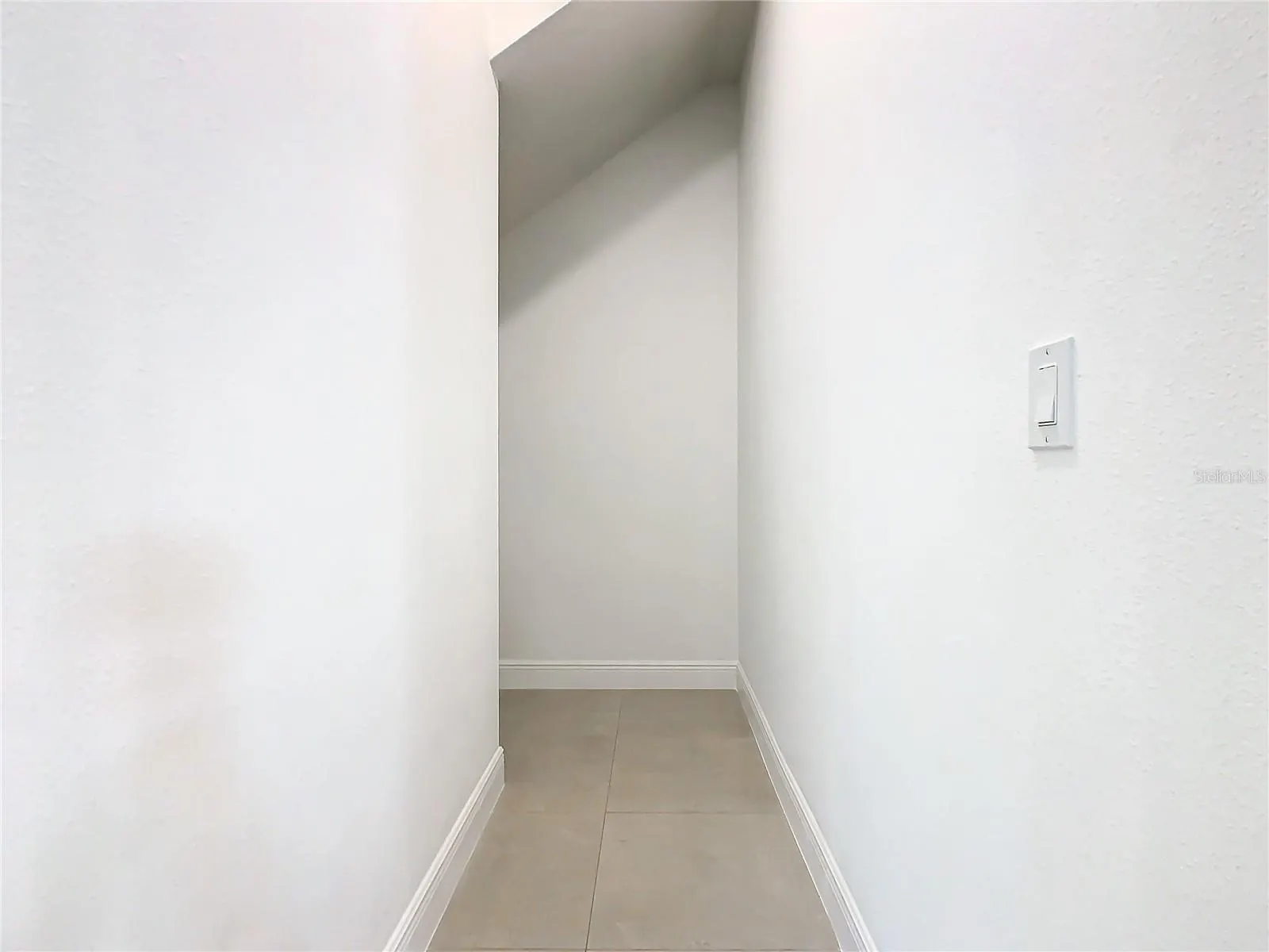 19065 BLUELEAF ST