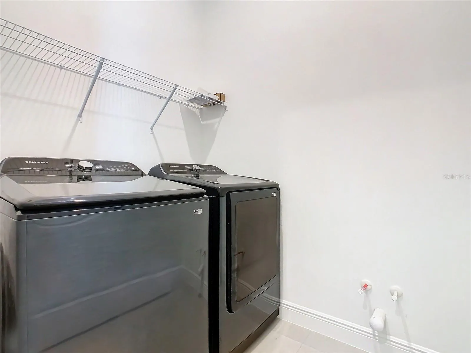 19065 BLUELEAF ST