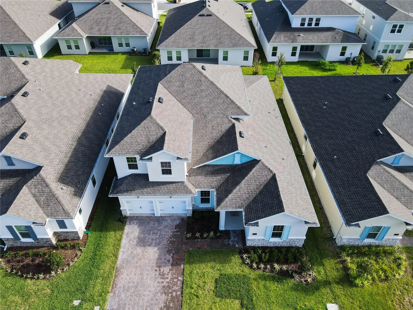 19065 BLUELEAF ST