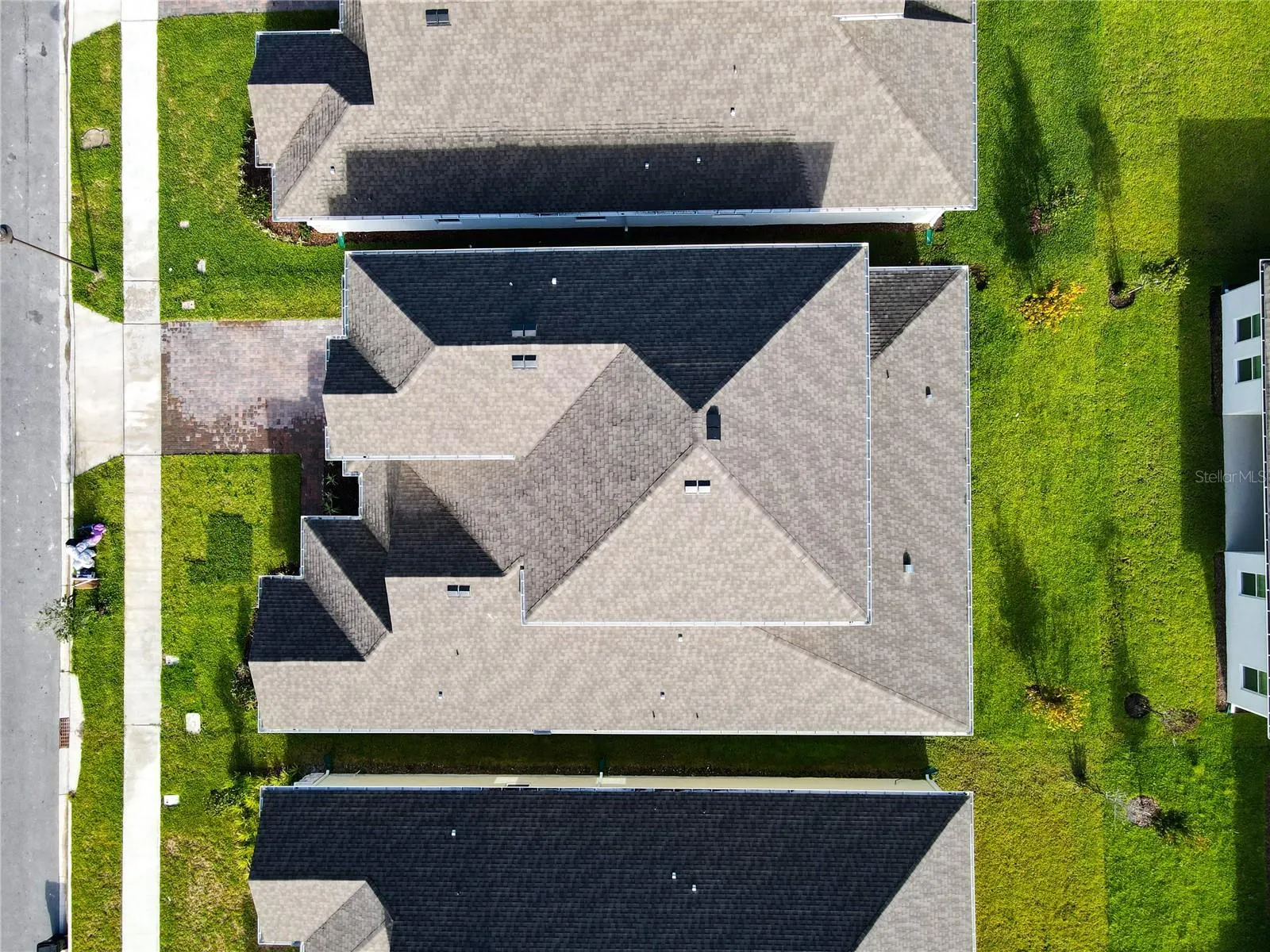 19065 BLUELEAF ST