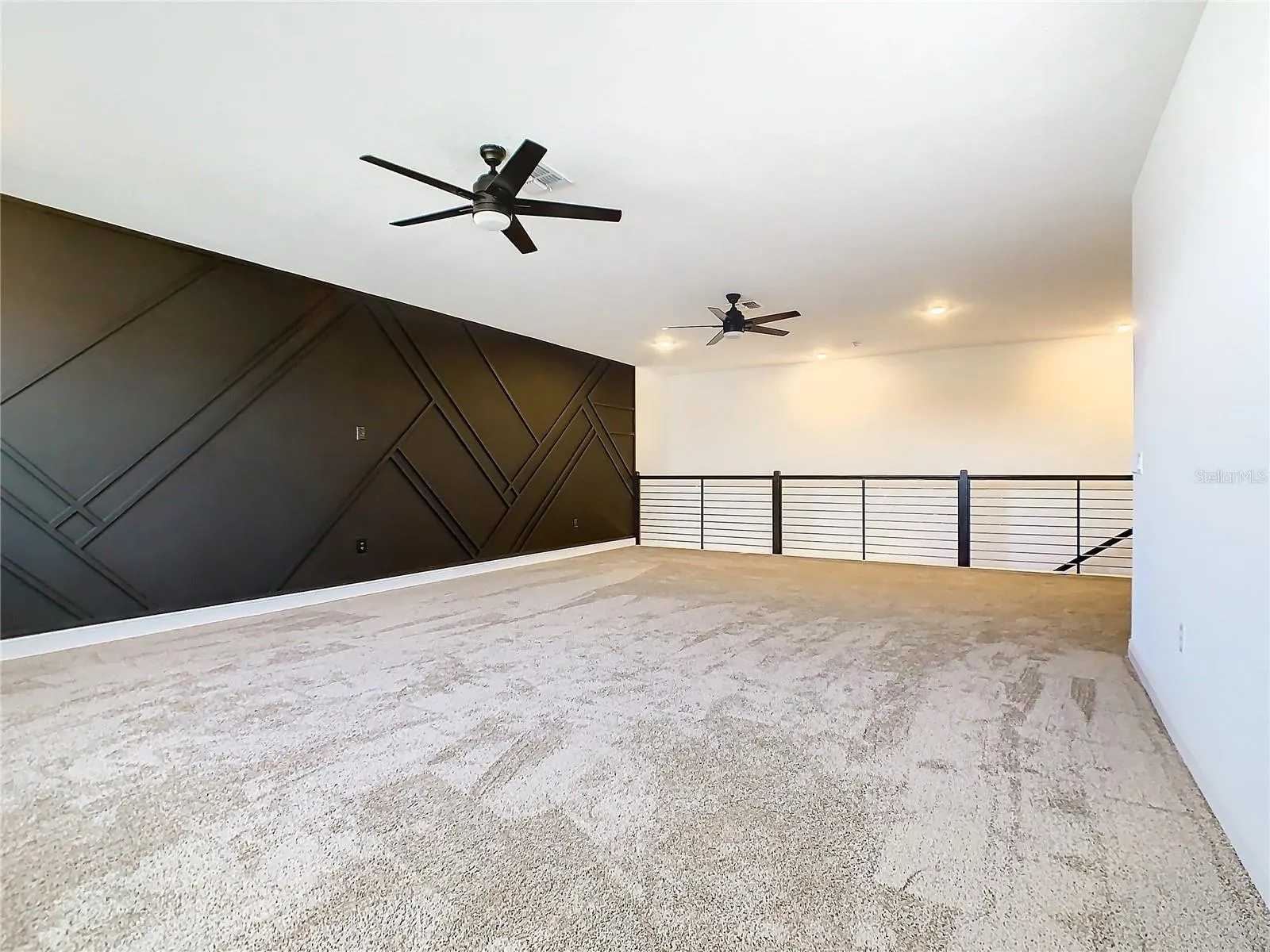 19065 BLUELEAF ST