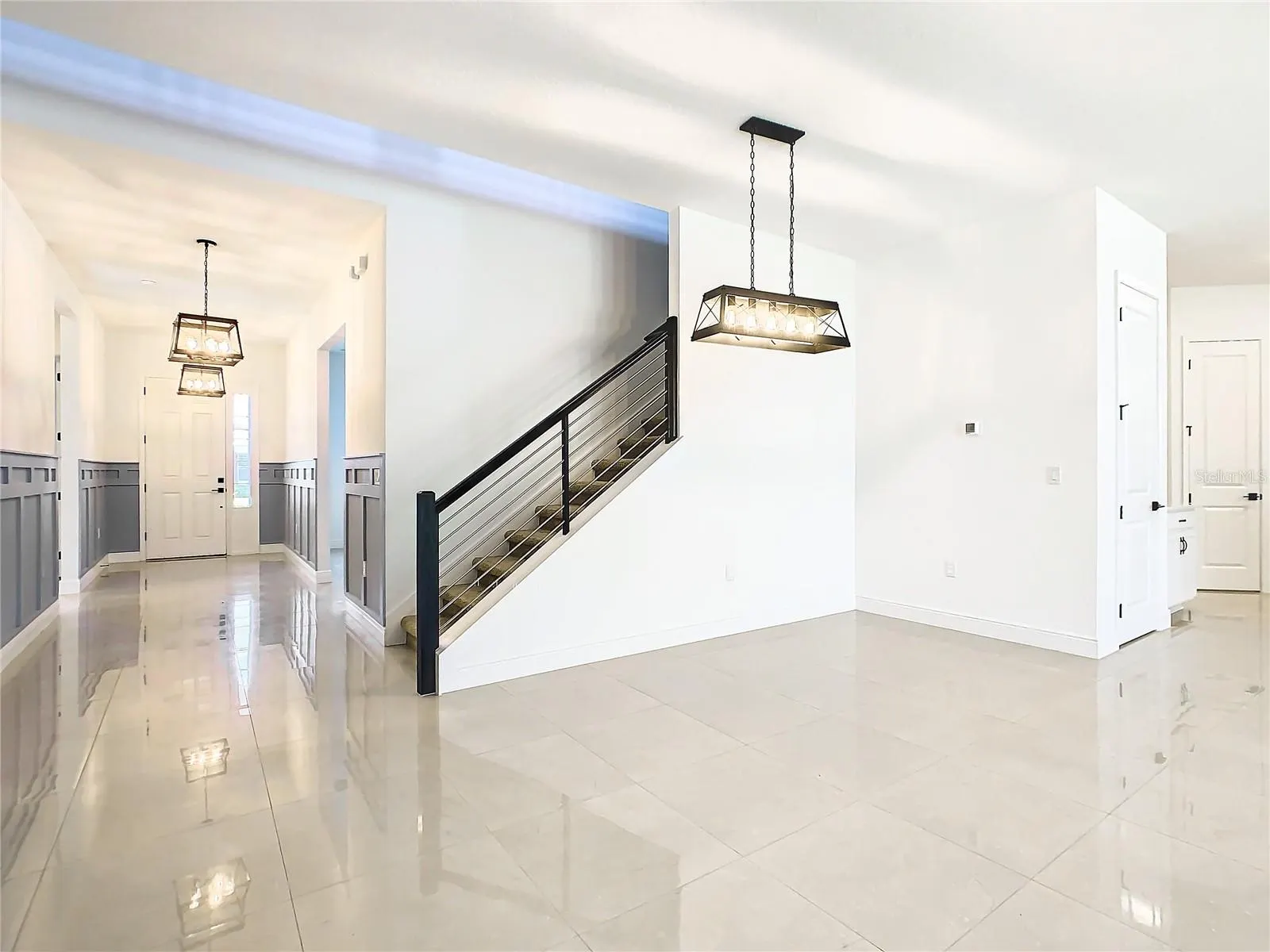 19065 BLUELEAF ST