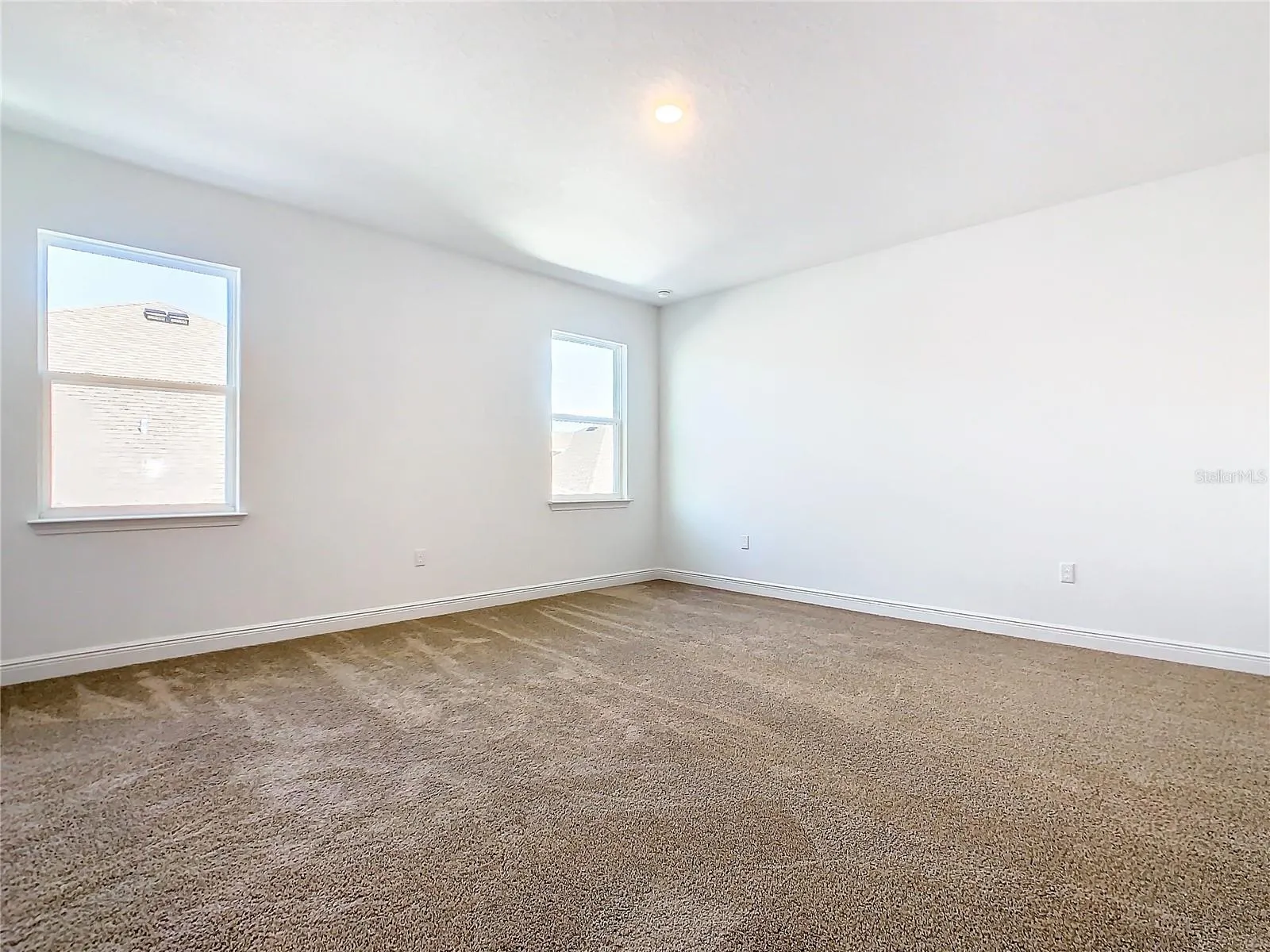 19065 BLUELEAF ST