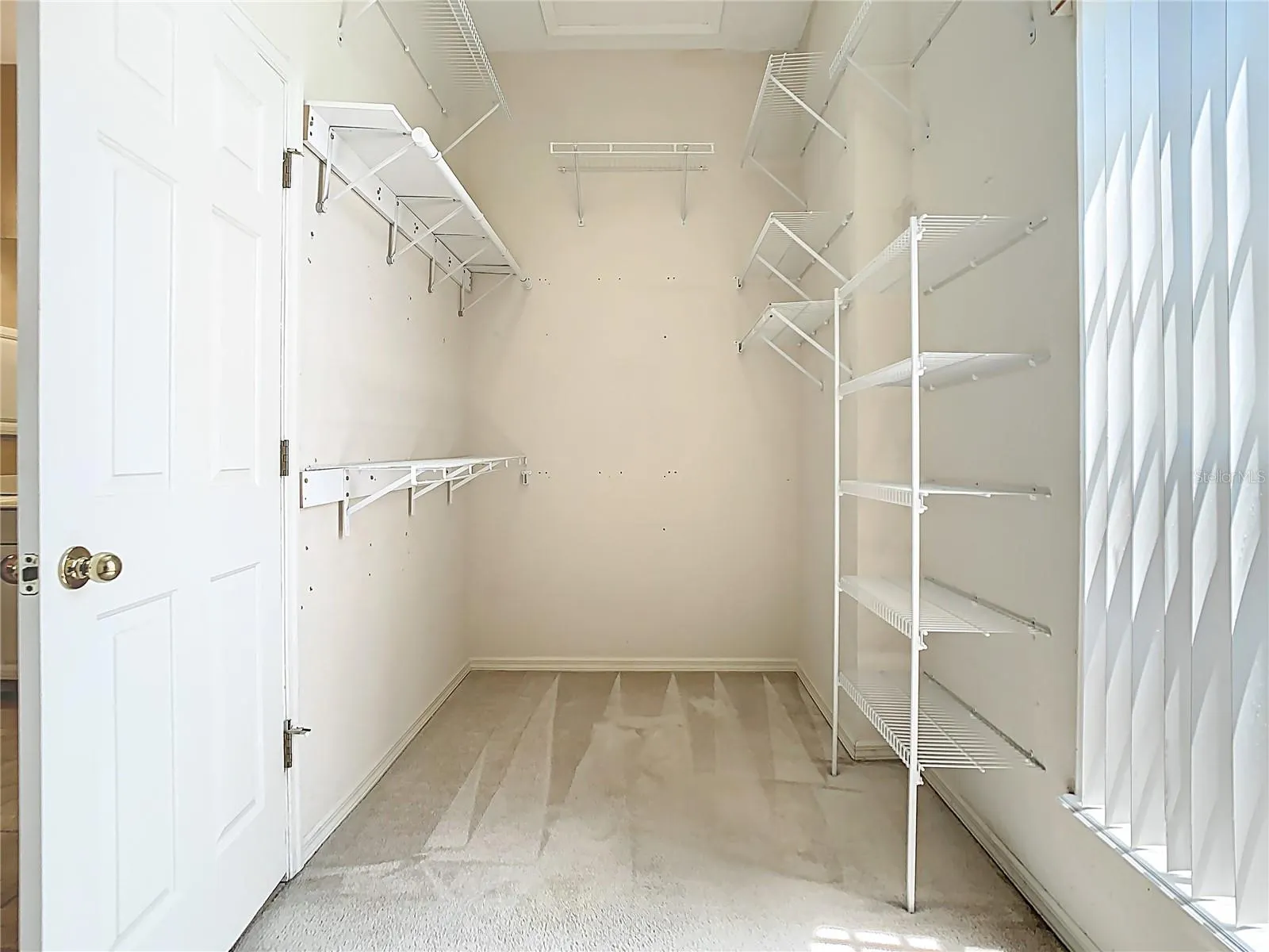 3020 ZAHARIAS DR