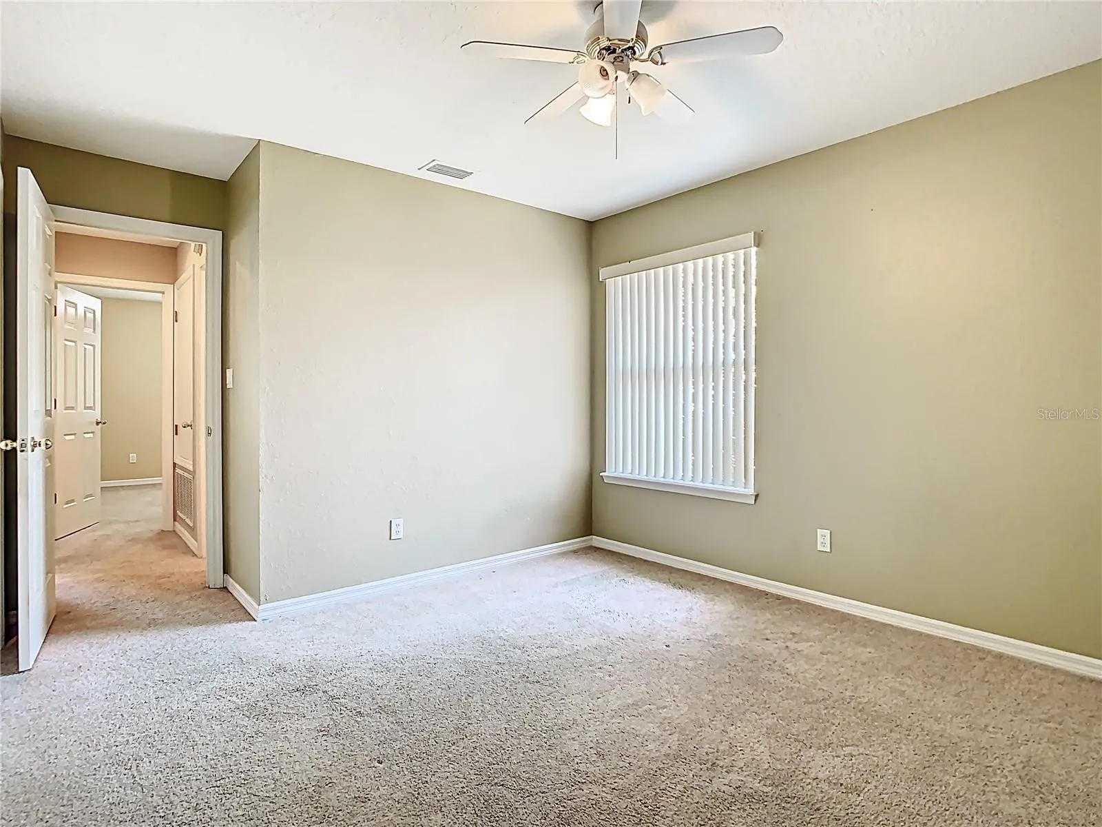3020 ZAHARIAS DR