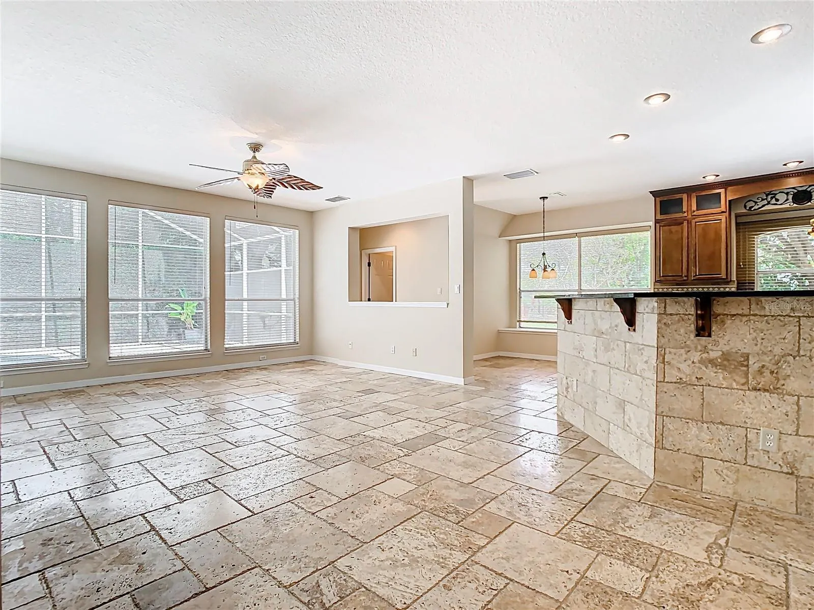 3020 ZAHARIAS DR