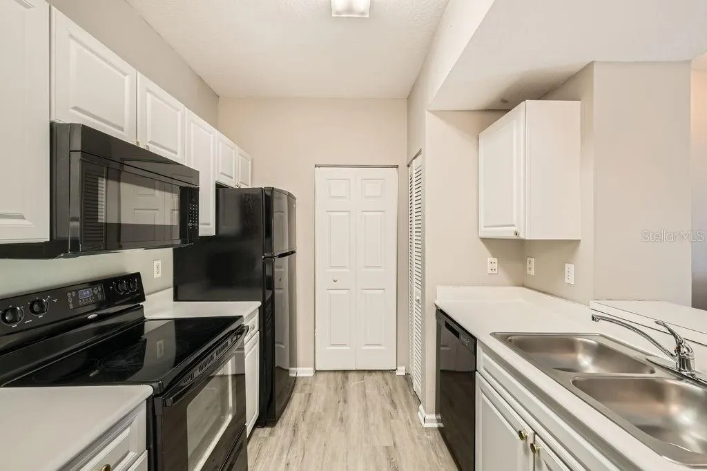 14238 FREDRICKSBURG DR #310, #310