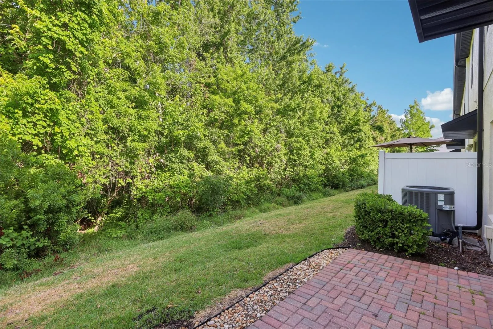 10404 PARK COMMONS DR