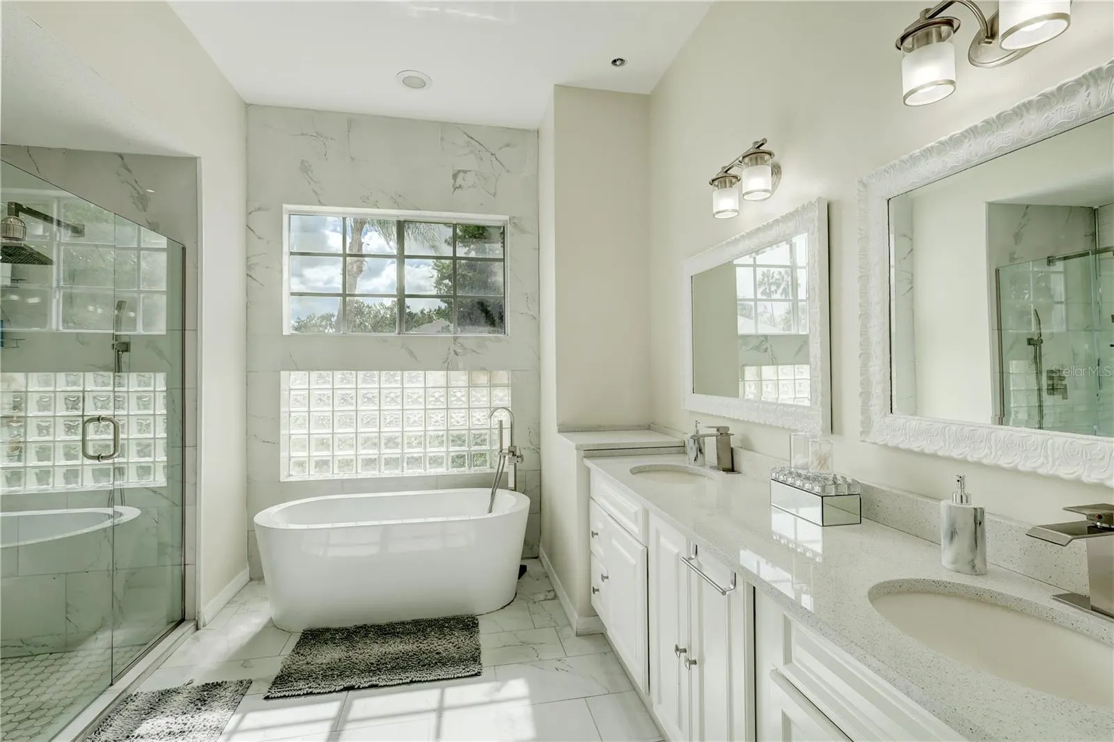 3532 AMACA CIR