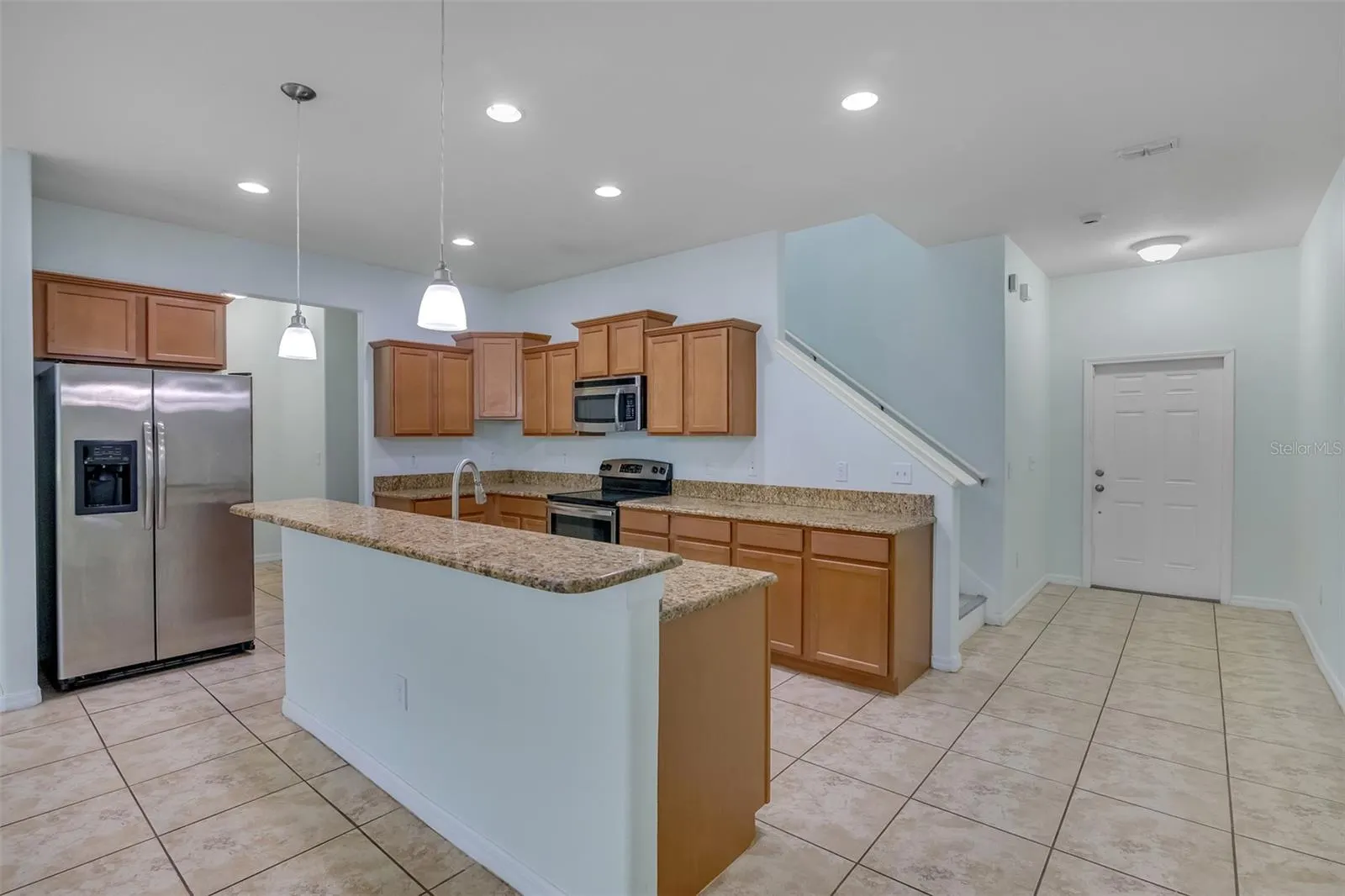 3530 RODRICK CIR