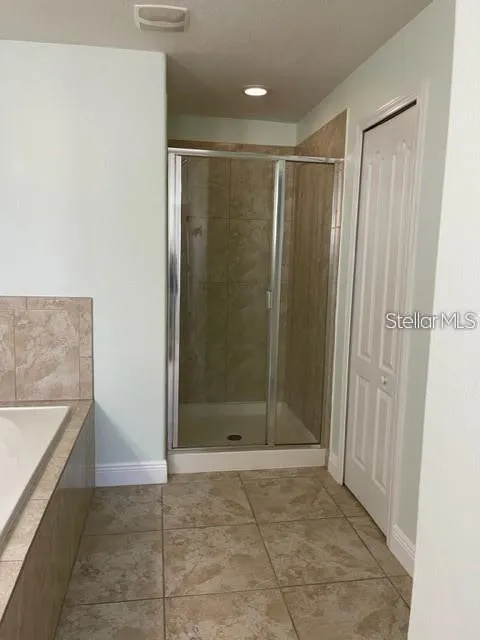 3530 RODRICK CIR