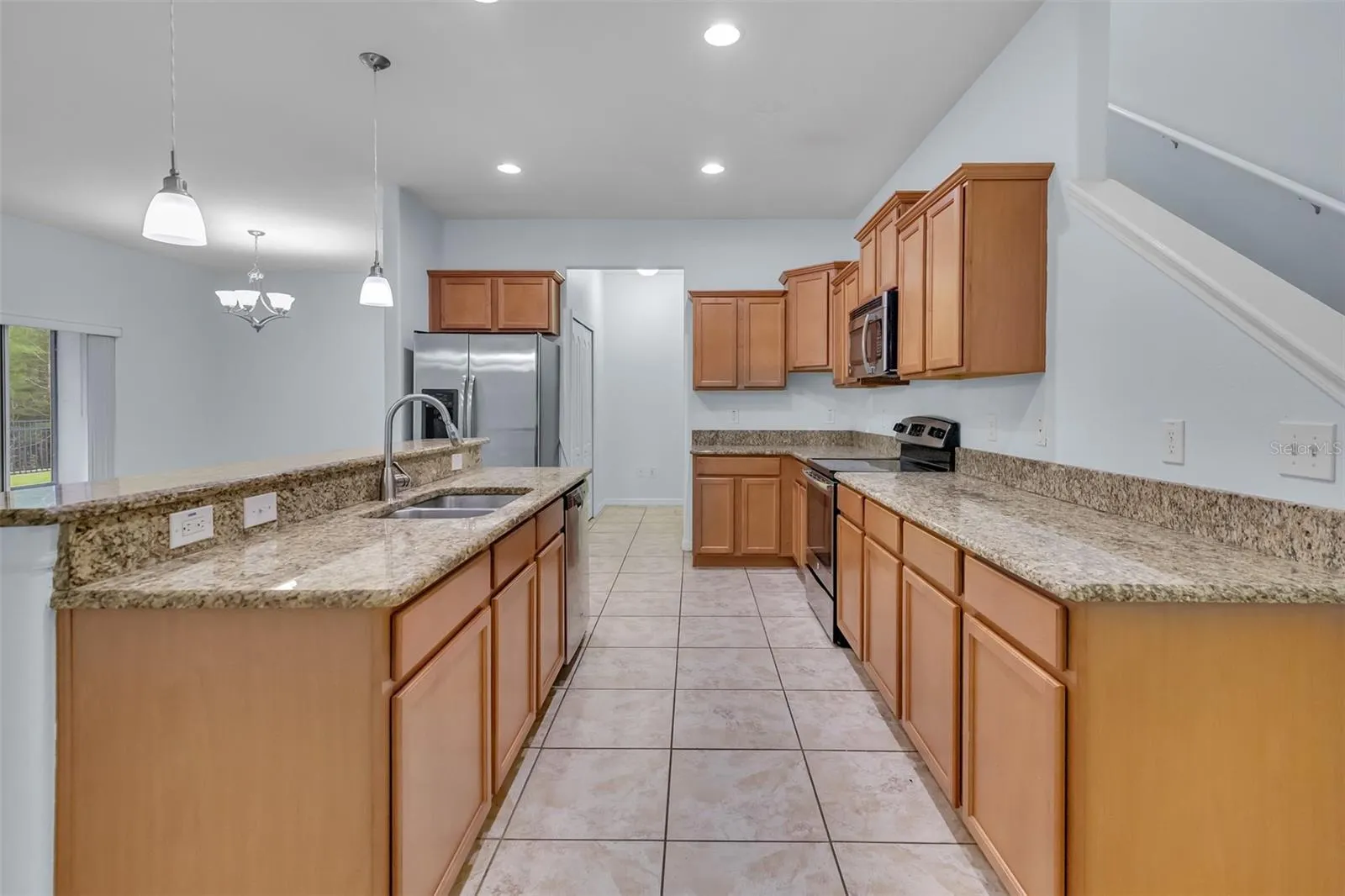 3530 RODRICK CIR