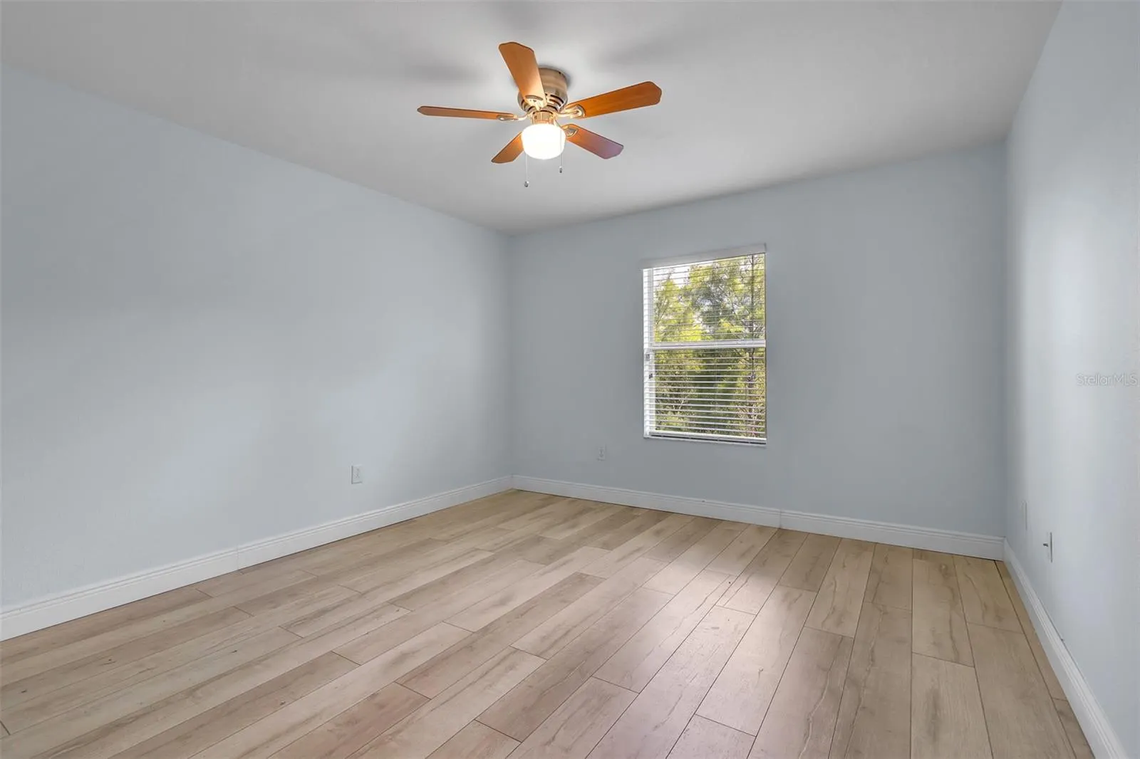 3530 RODRICK CIR