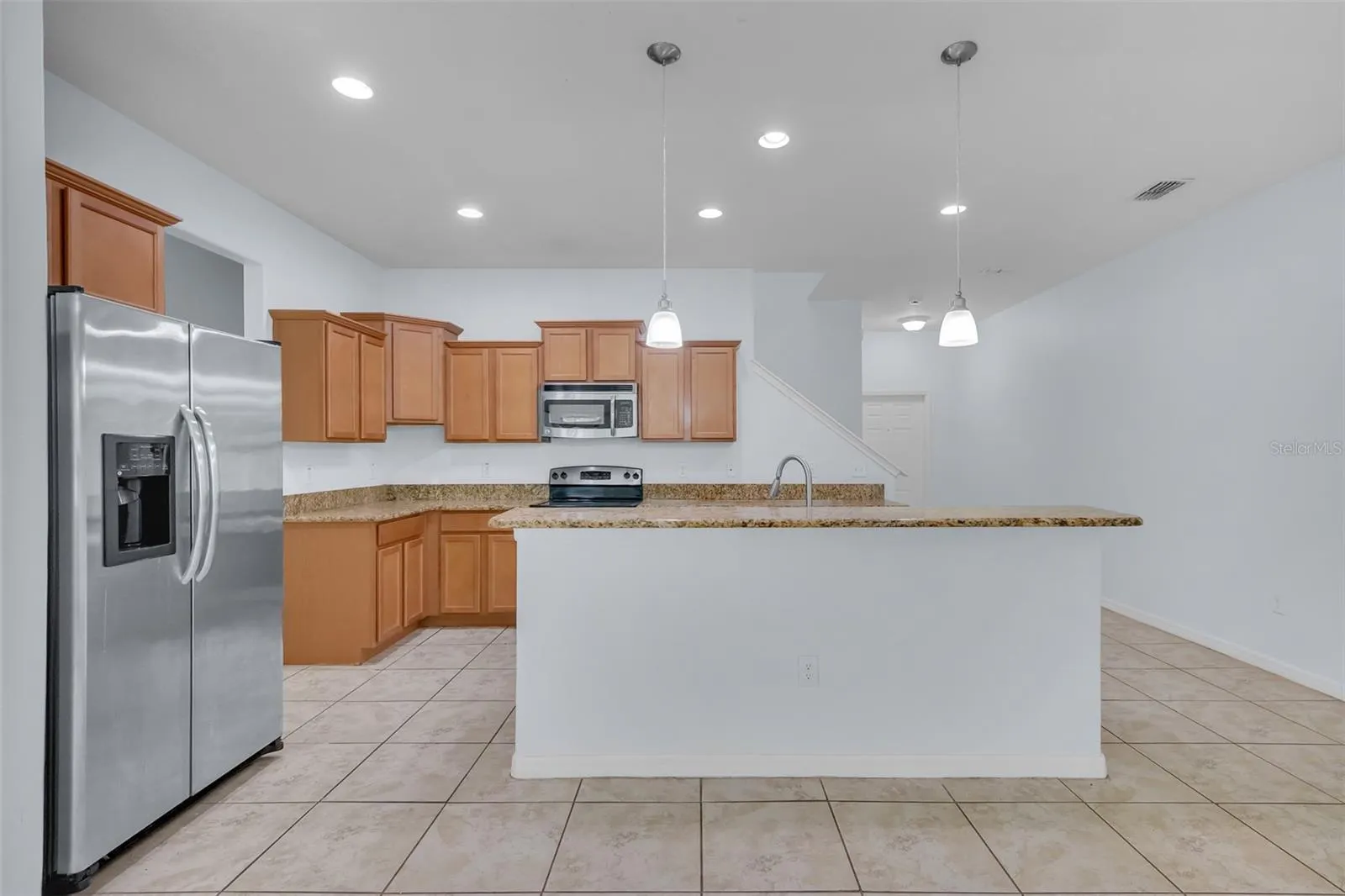 3530 RODRICK CIR