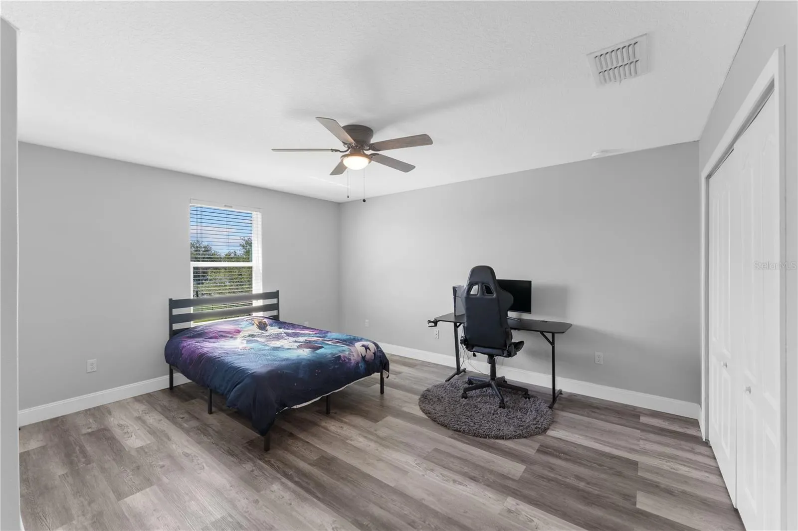 1902 HAILSHAM CT