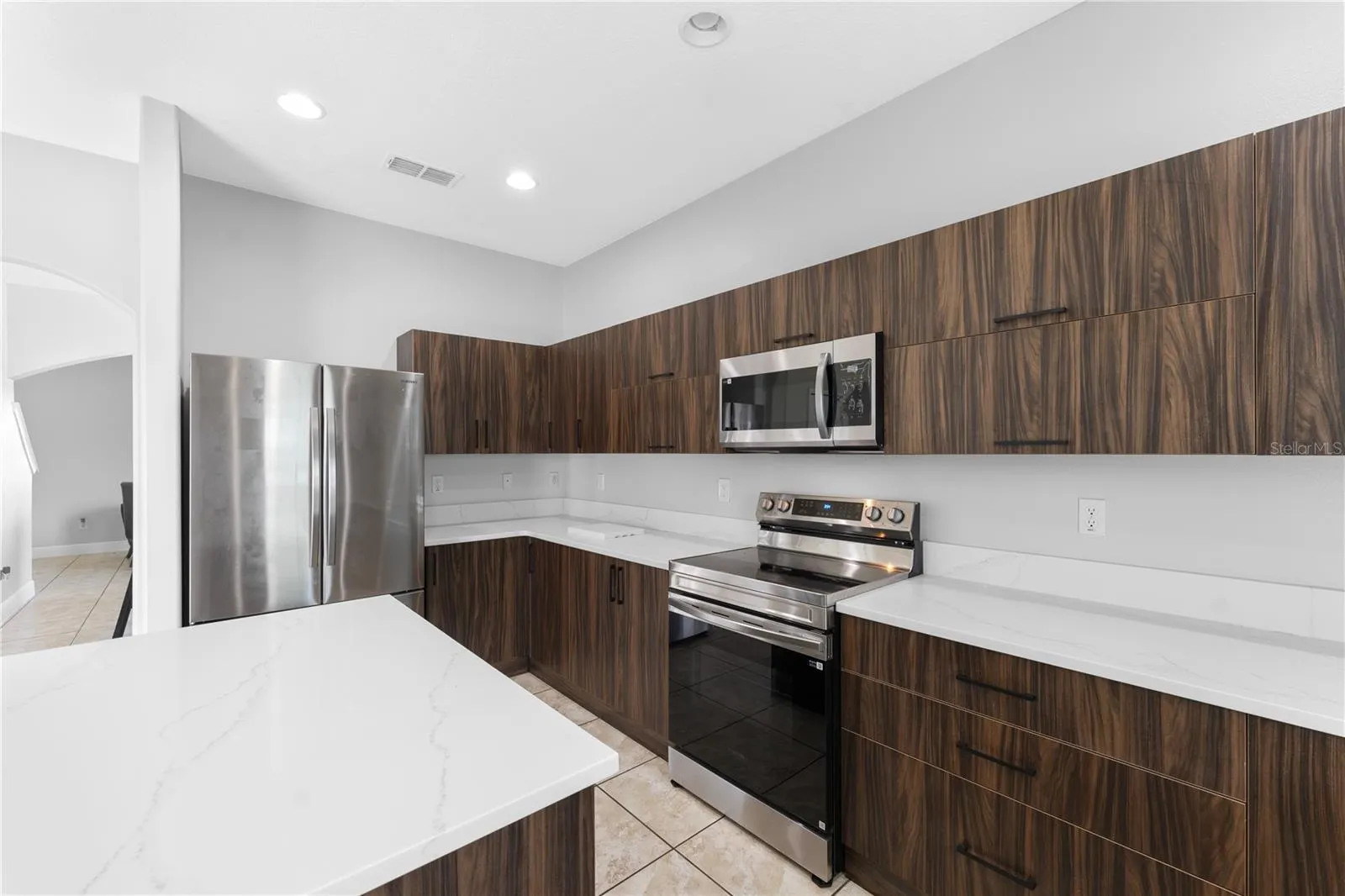 1902 HAILSHAM CT