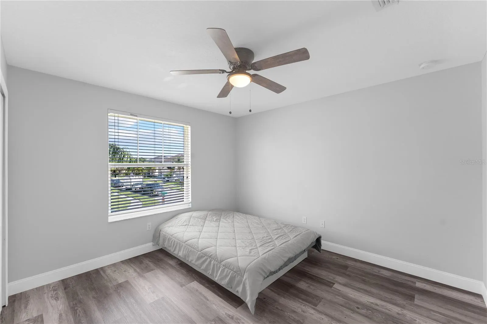 1902 HAILSHAM CT