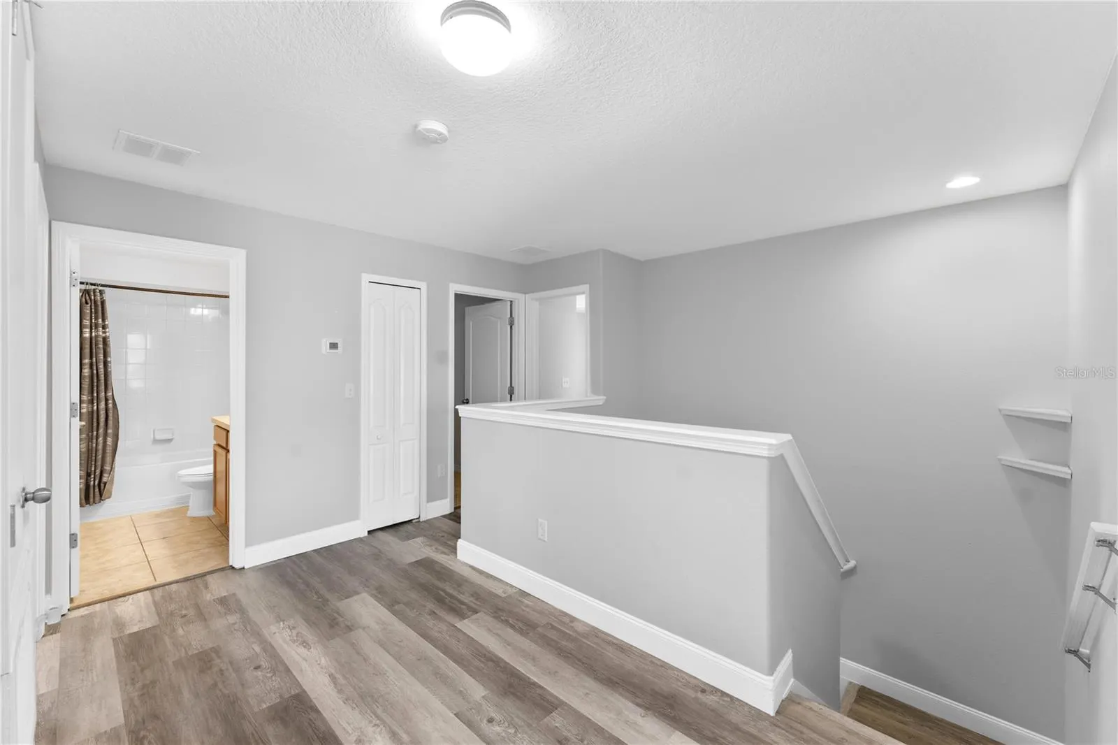 1902 HAILSHAM CT