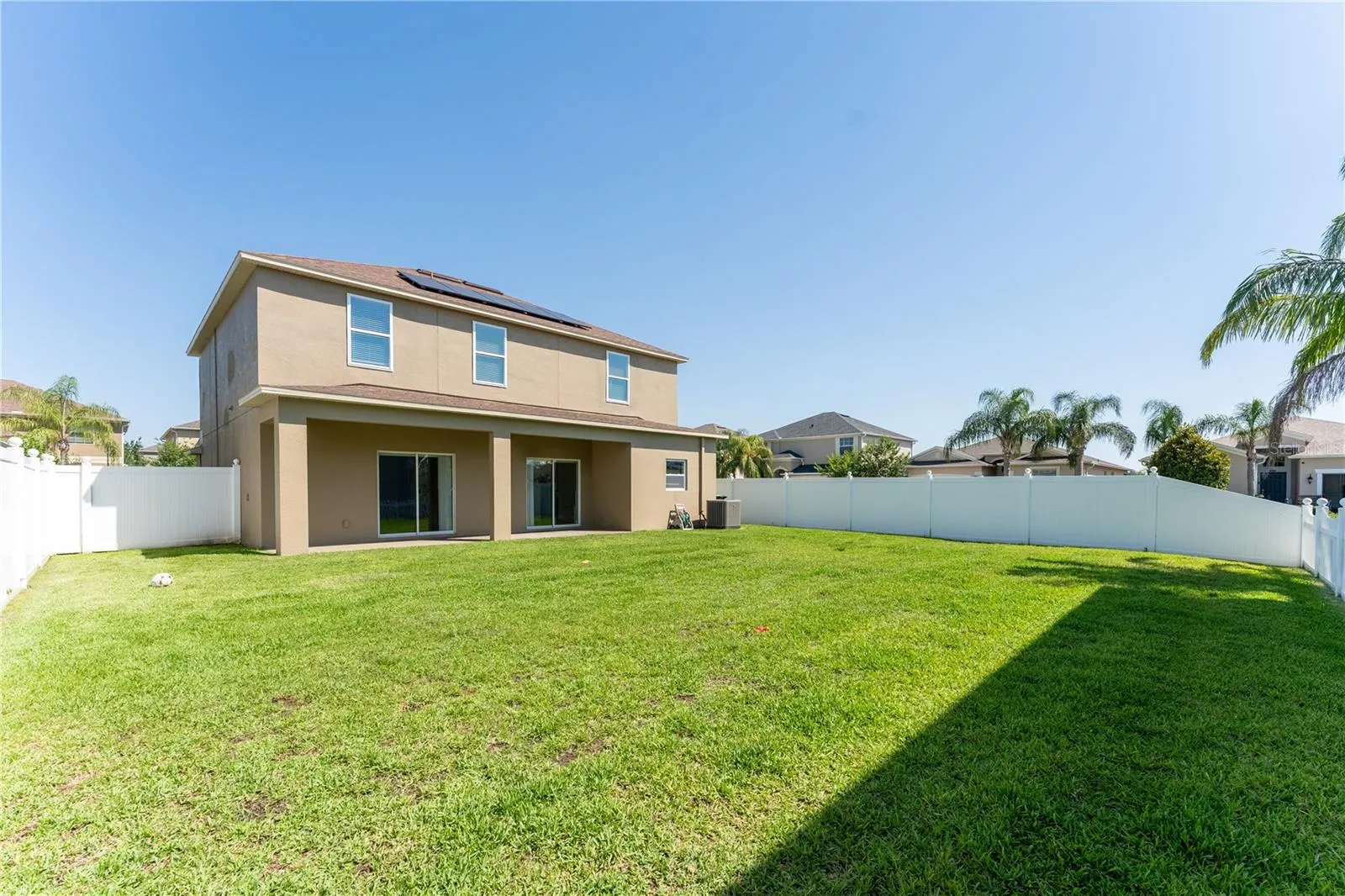 1902 HAILSHAM CT
