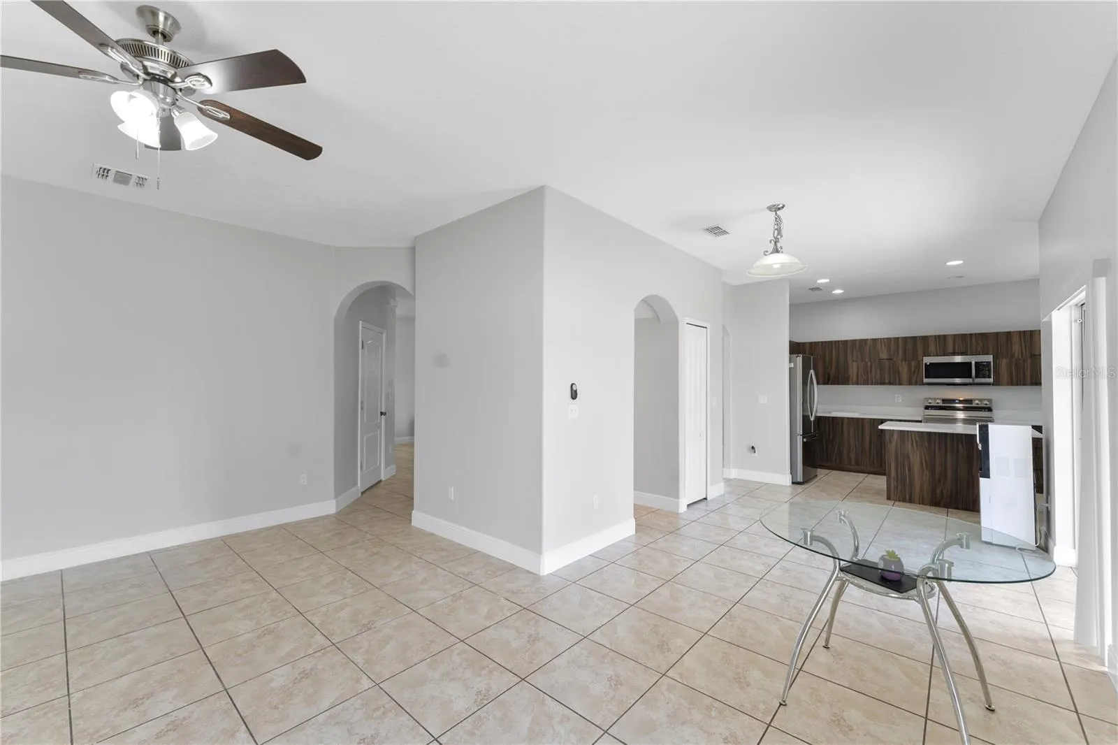 1902 HAILSHAM CT