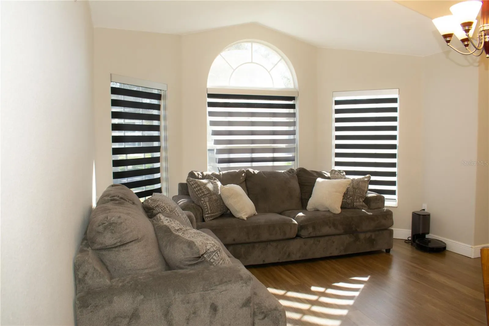 149 SOUTHAMPTON DR