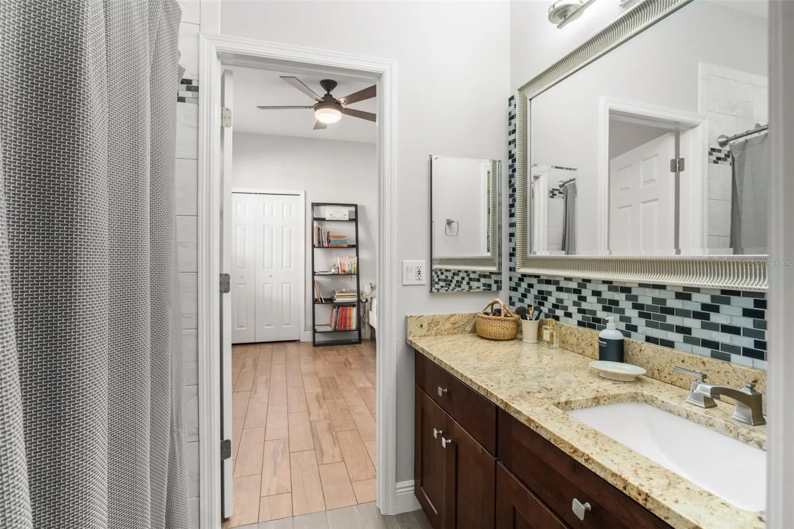 14131 ISLAMORADA DR
