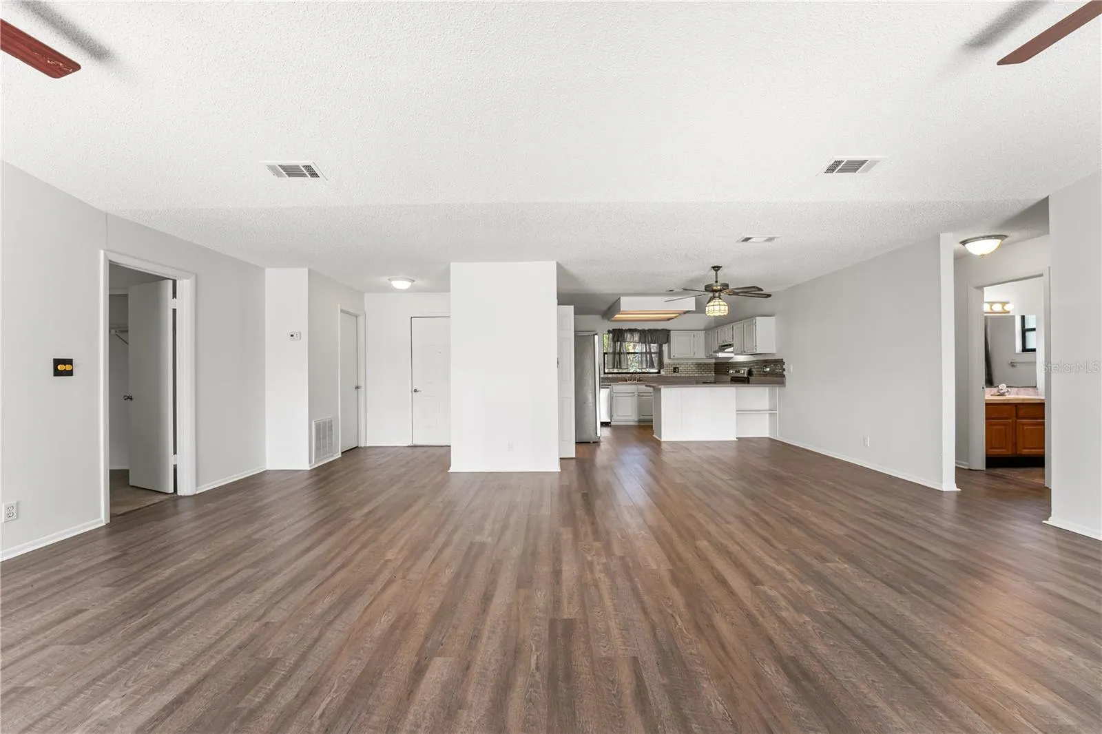 1189 RIB AVE