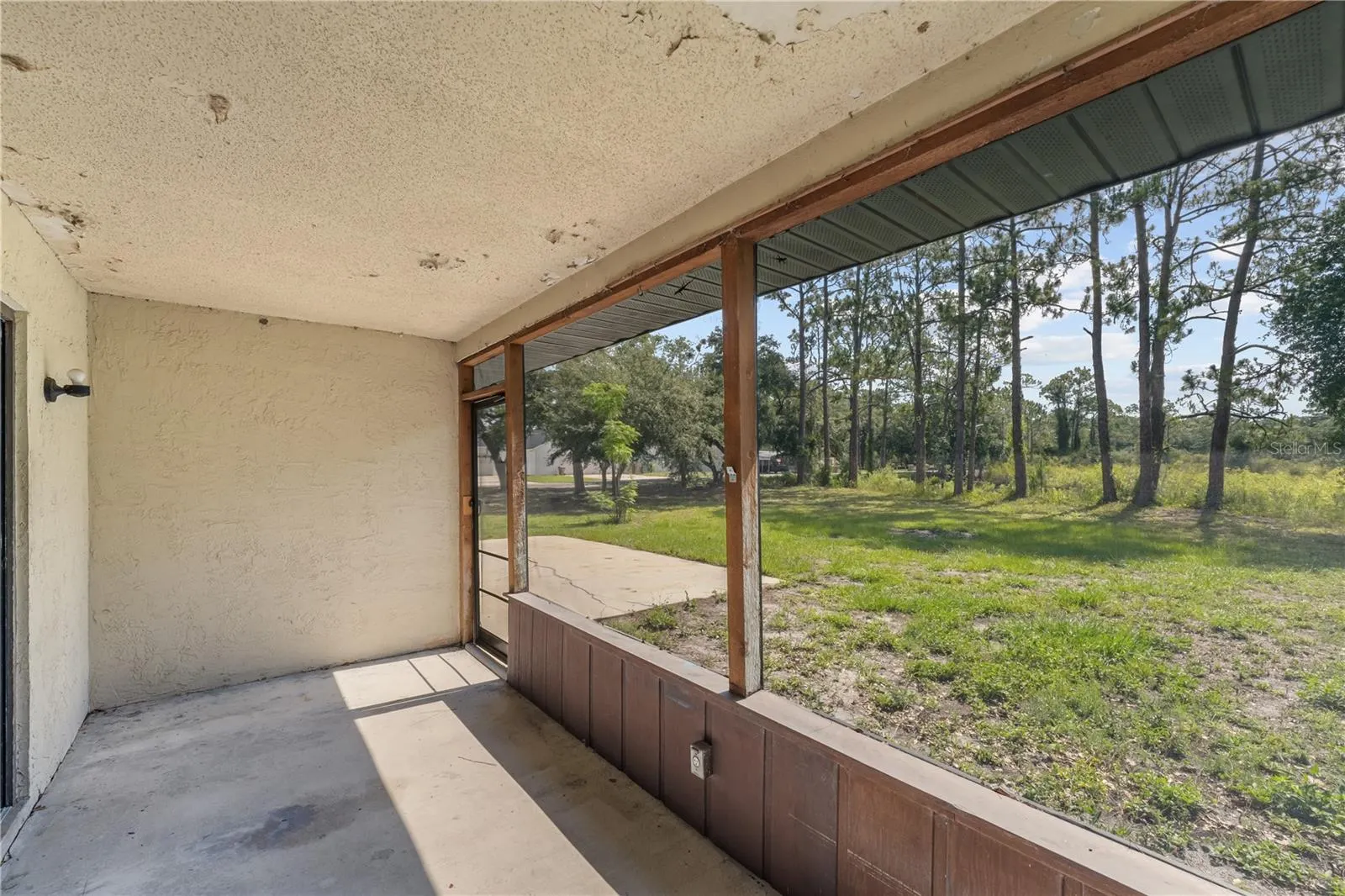 1189 RIB AVE