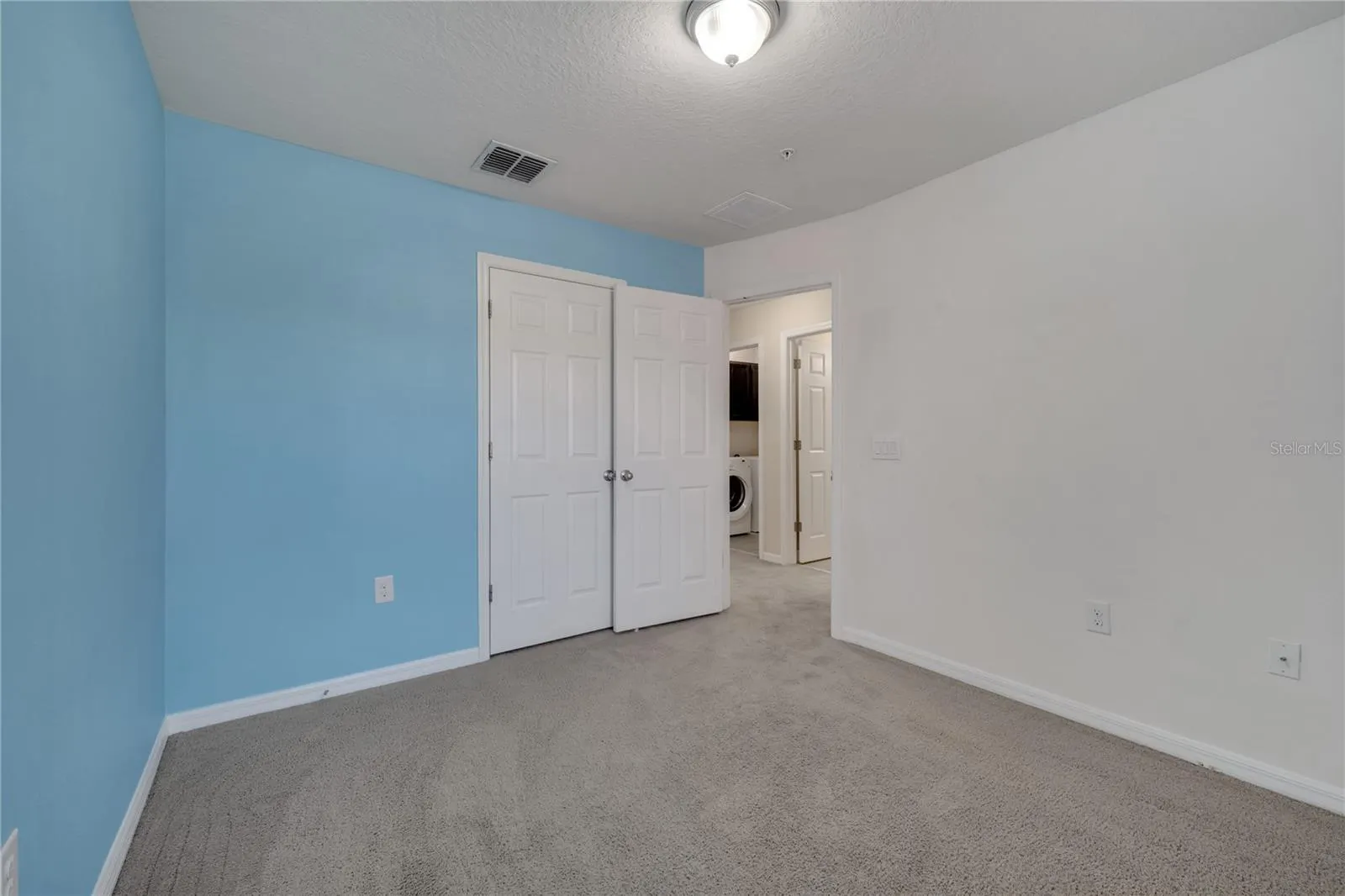 9559 SILVER BUTTONWOOD ST